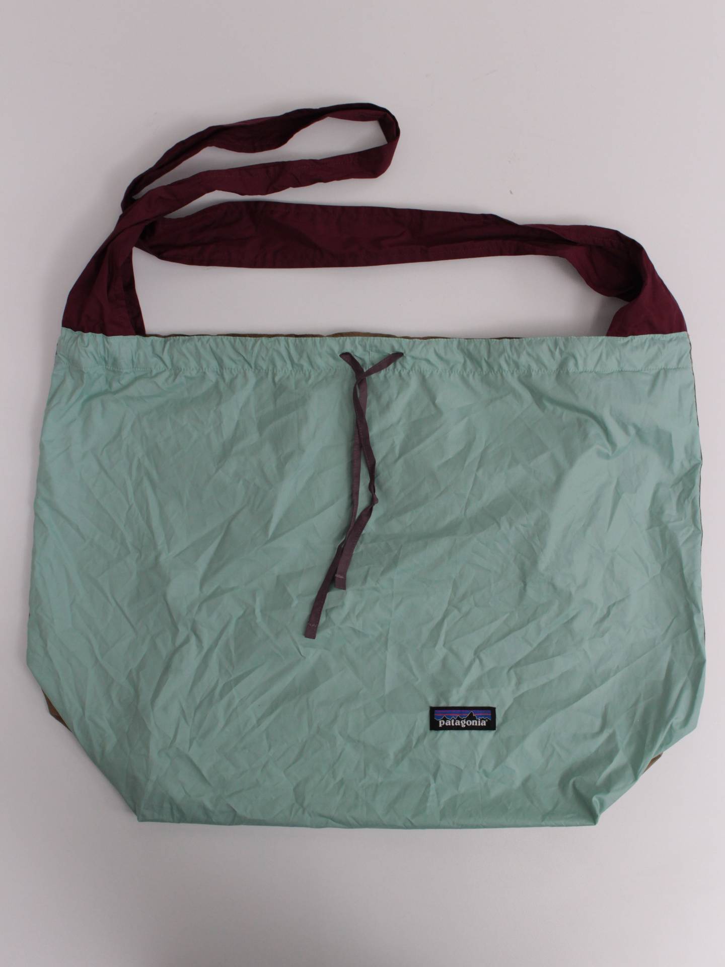 ショルダーバッグ