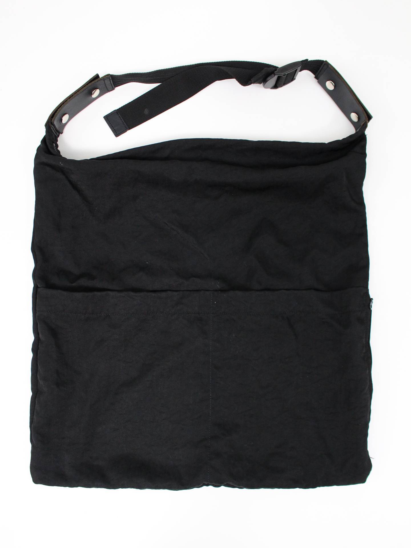 ショルダーバッグ