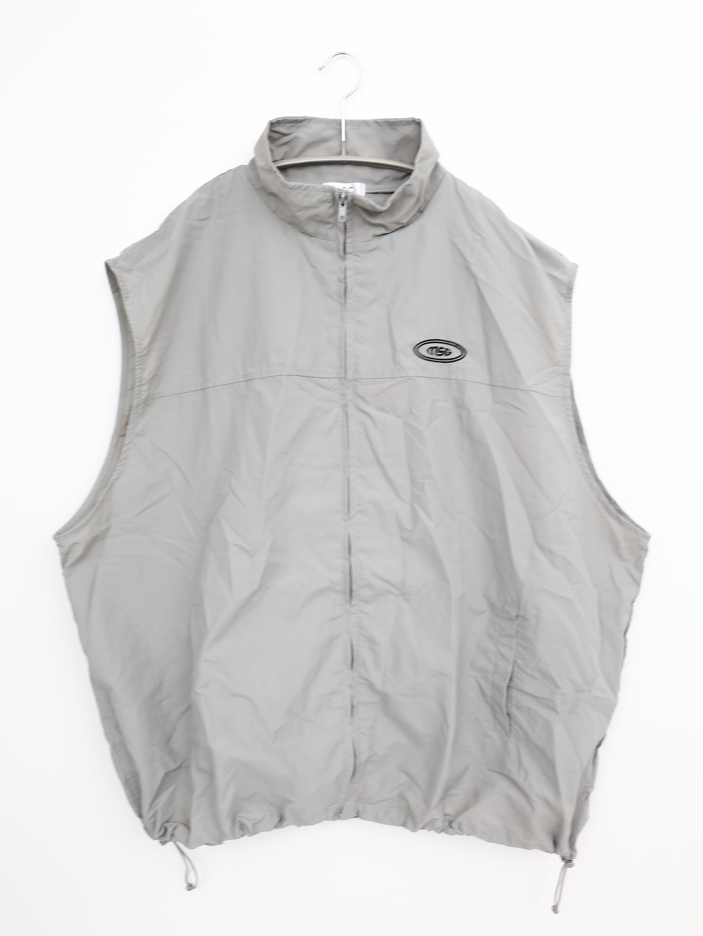 ナイロンベスト