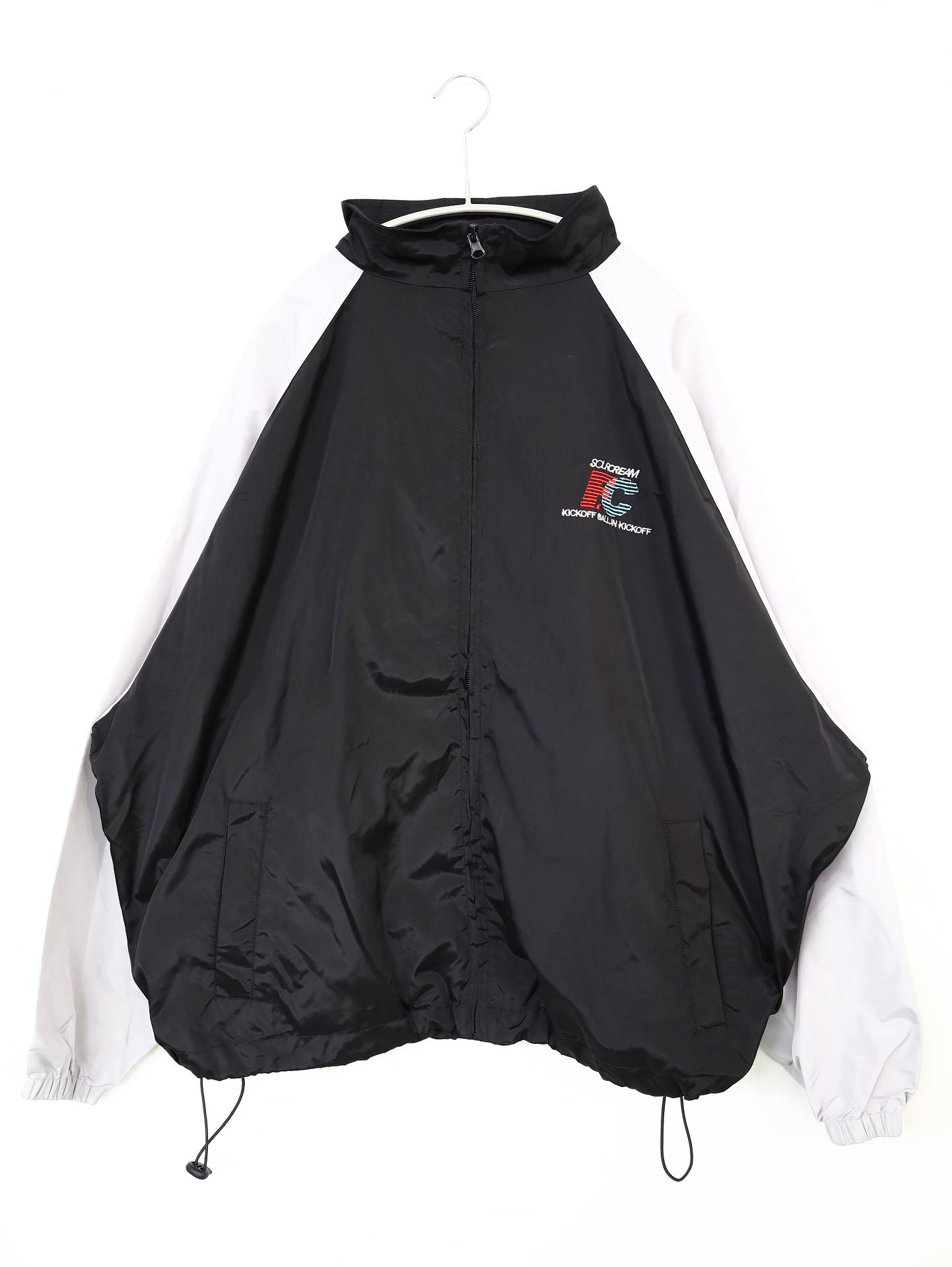 ナイロンジャケット