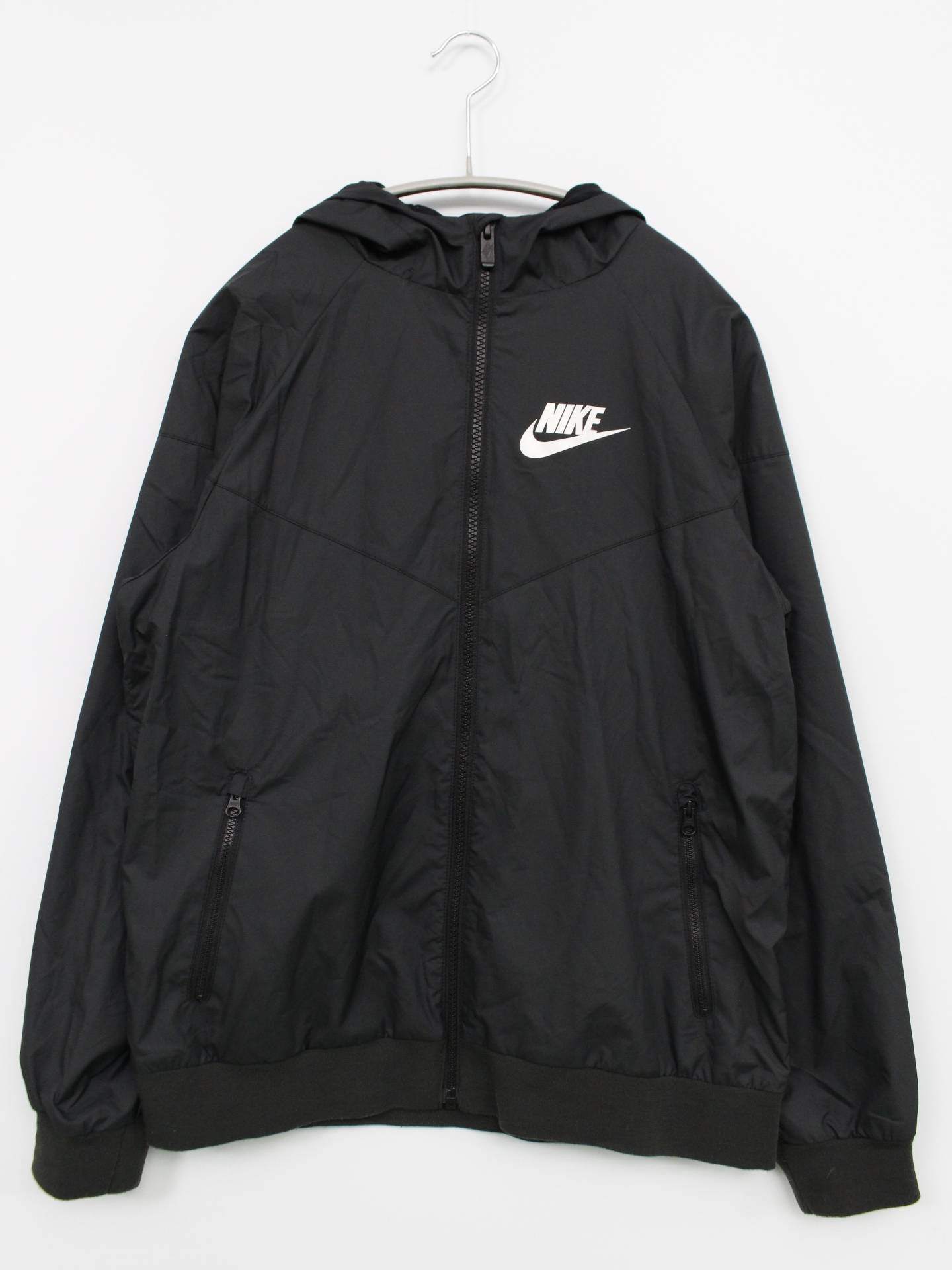 ナイロンジャケット