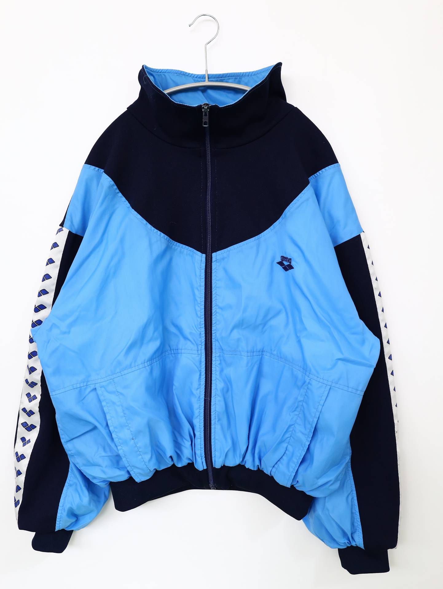 ナイロンジャケット