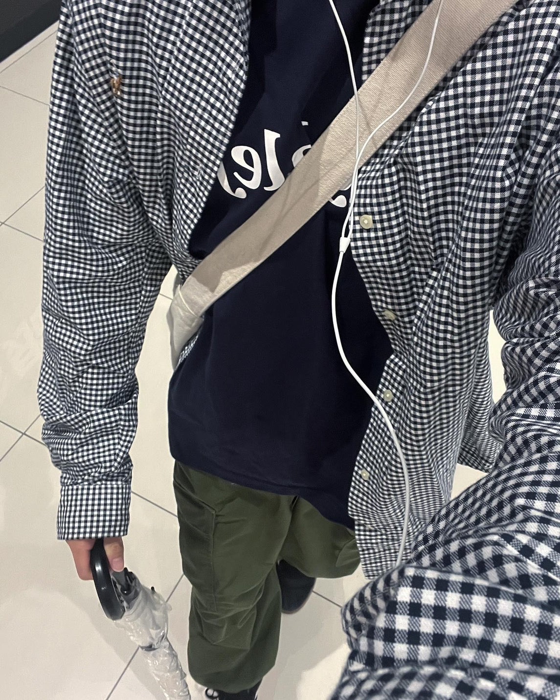 シャツ
