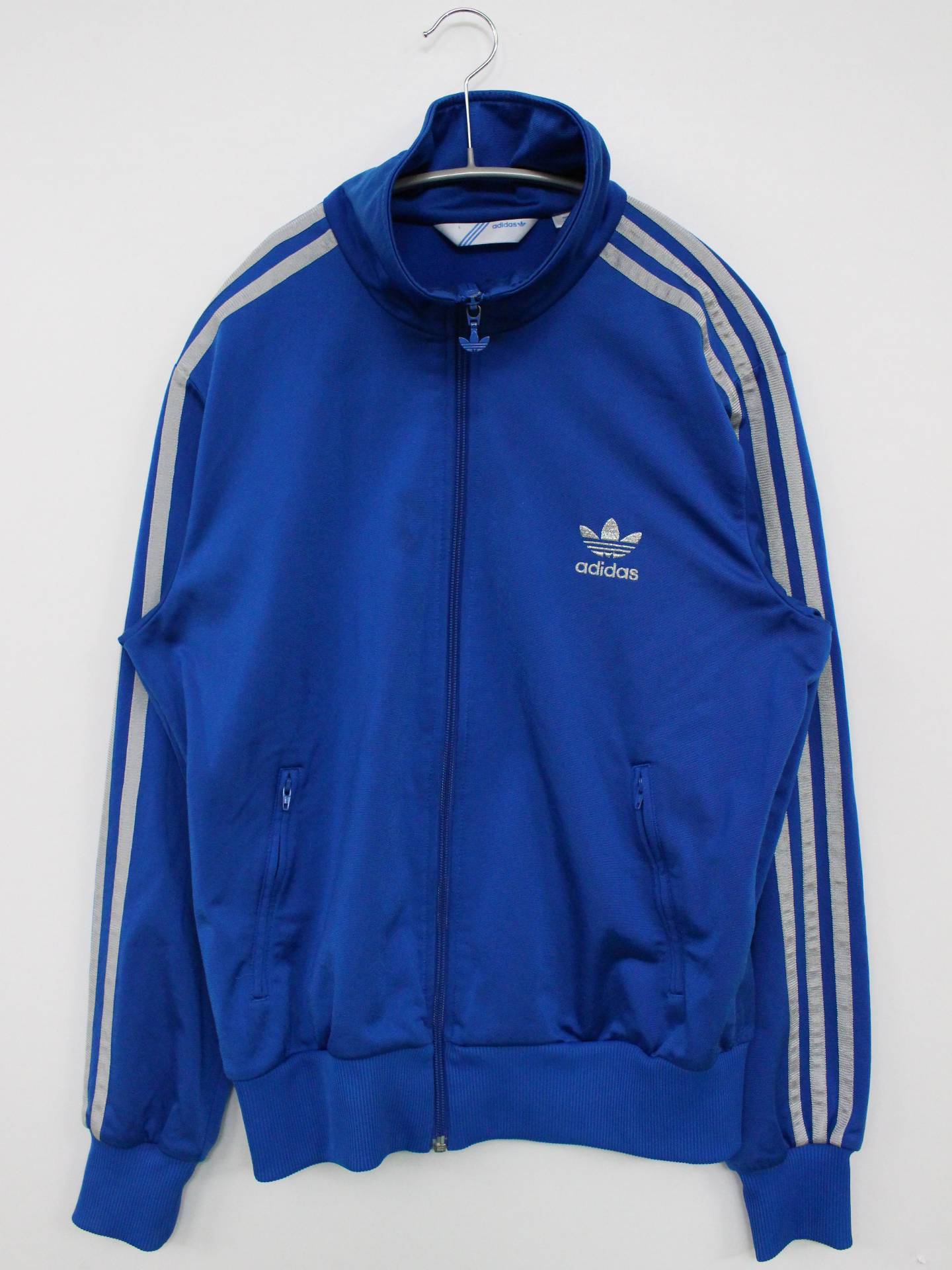 ナイロンジャケット