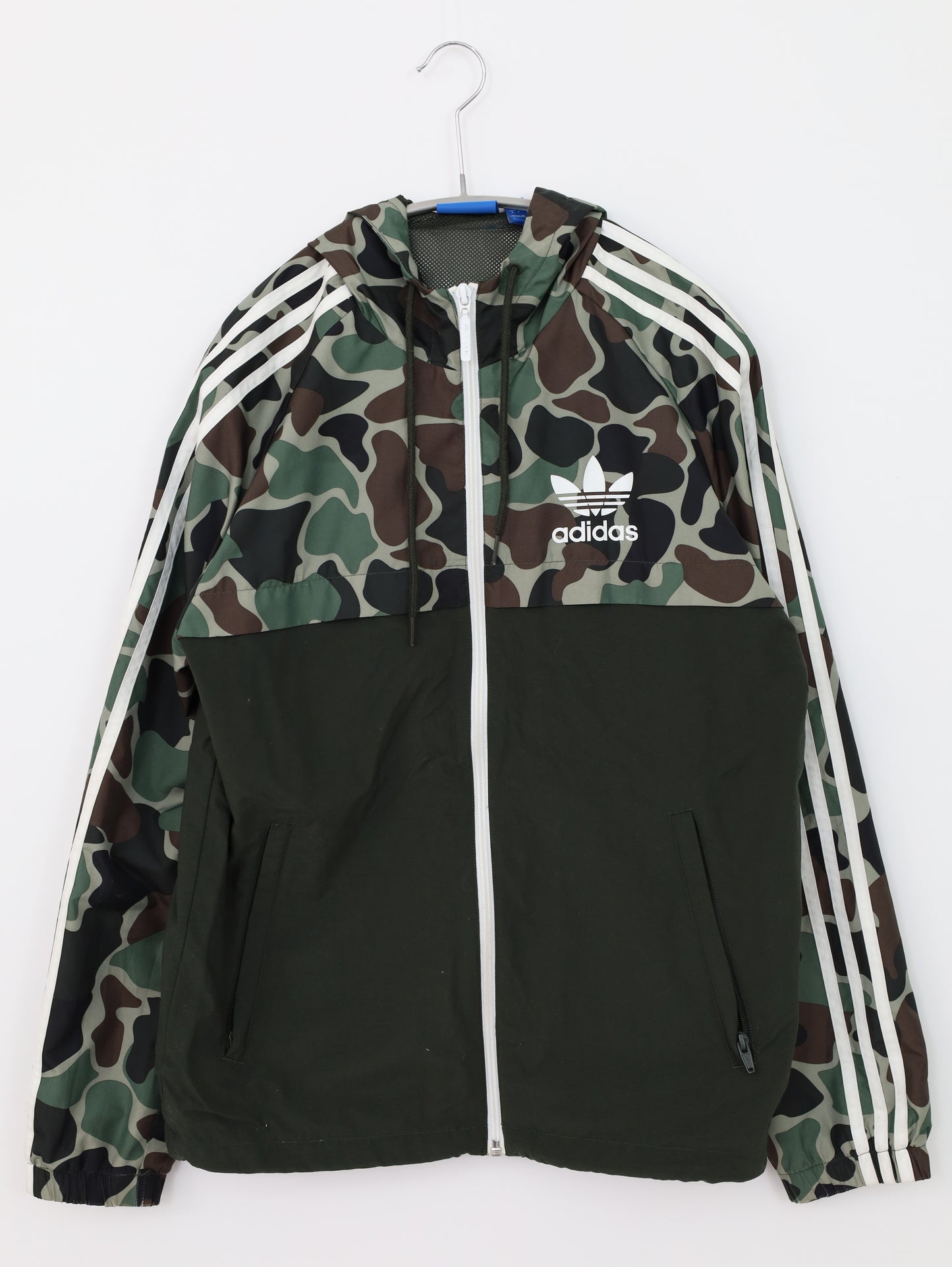 ナイロンジャケット