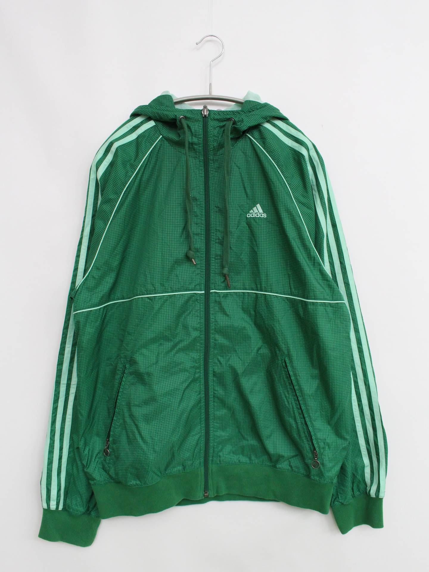 ナイロンジャケット