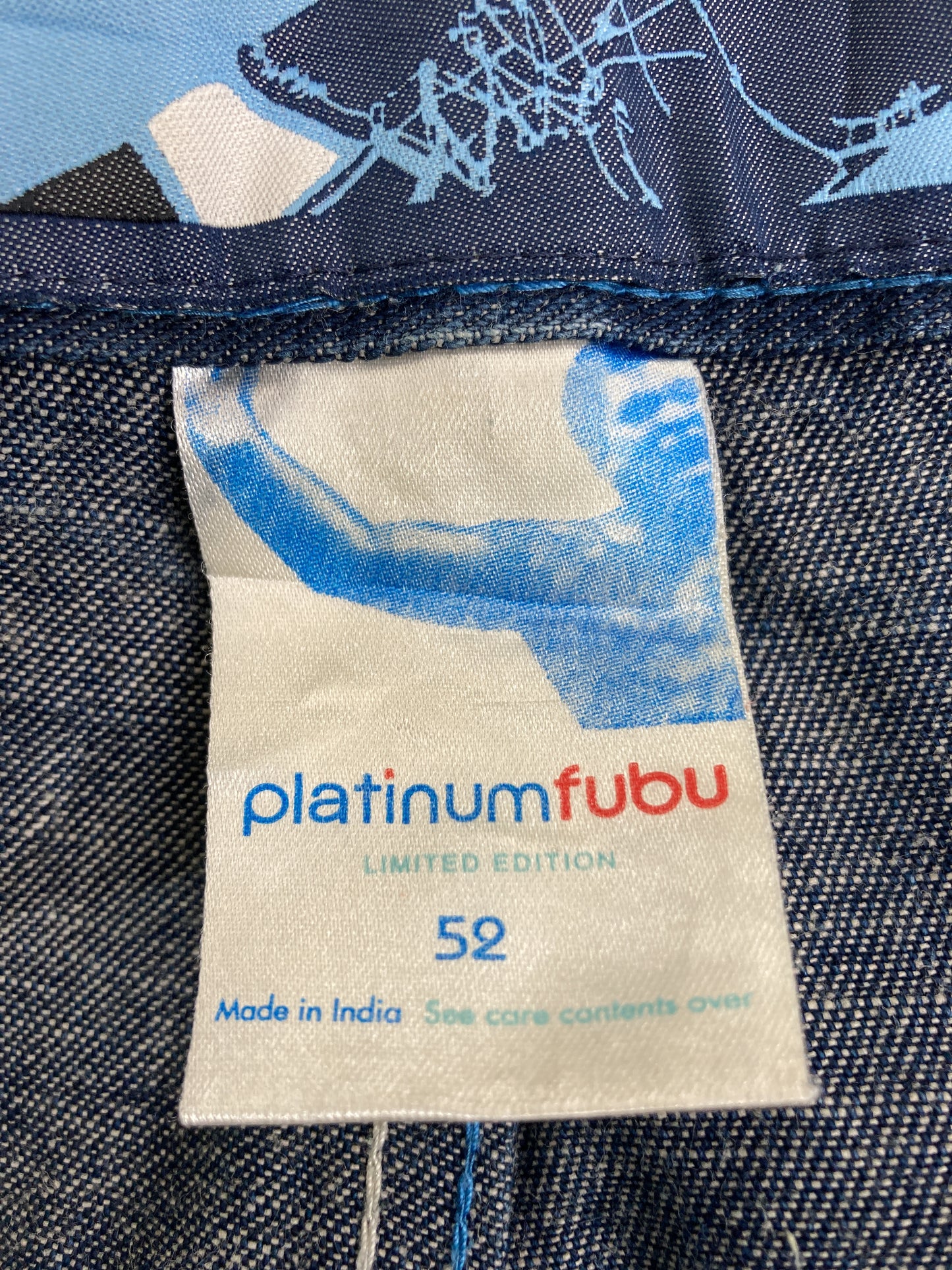 デニムパンツ