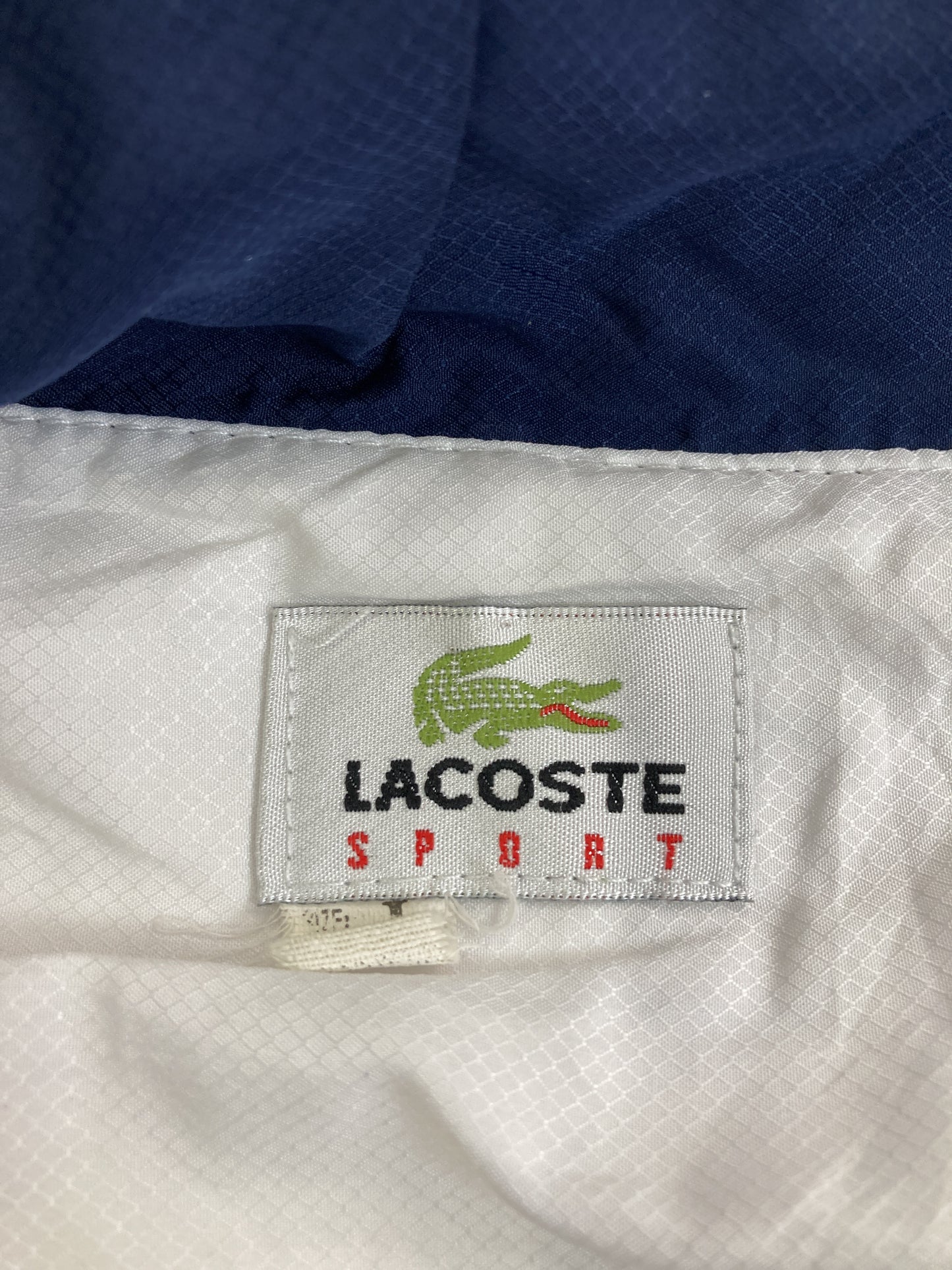 ナイロンジャケット