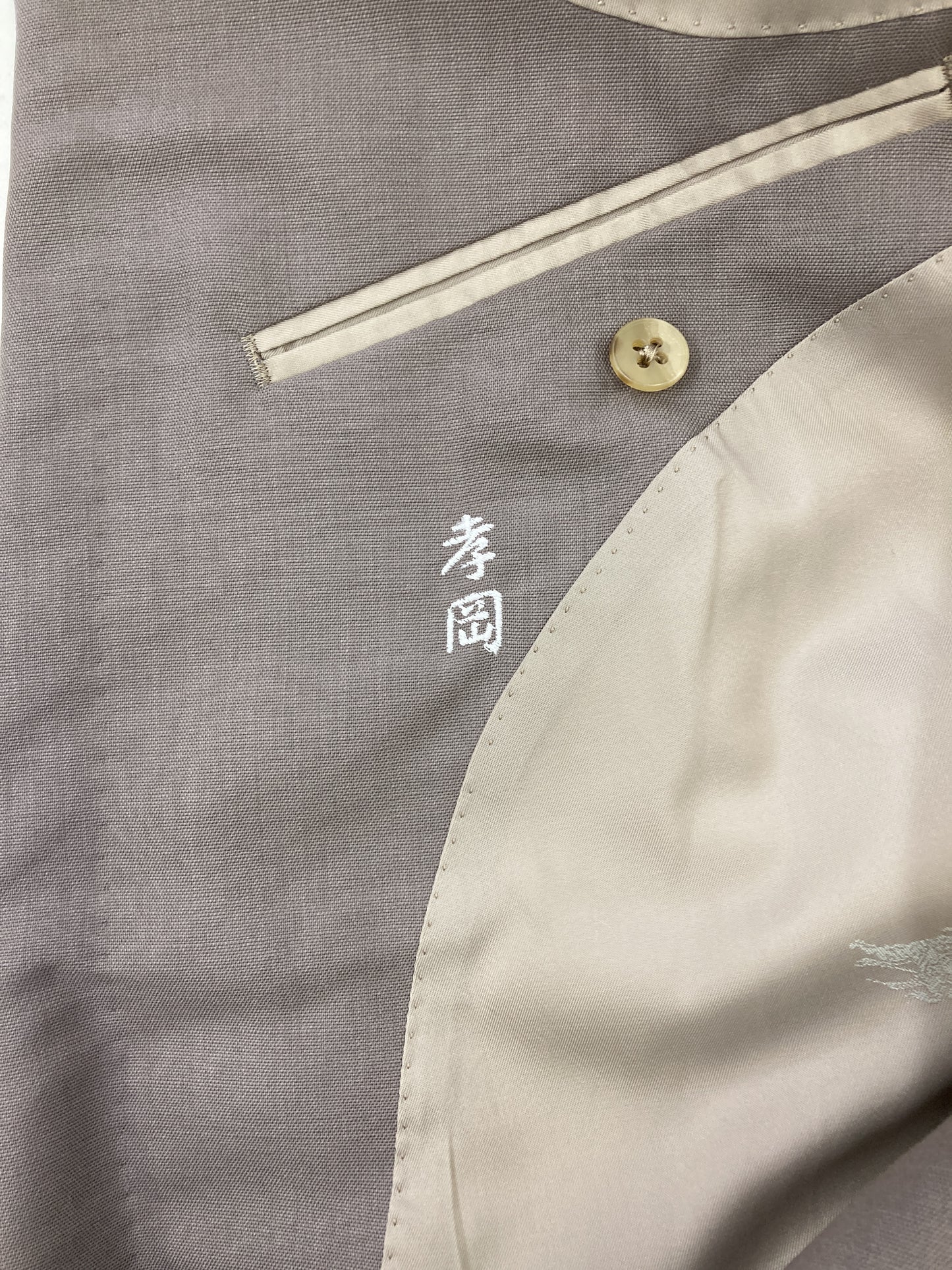 テーラードジャケット