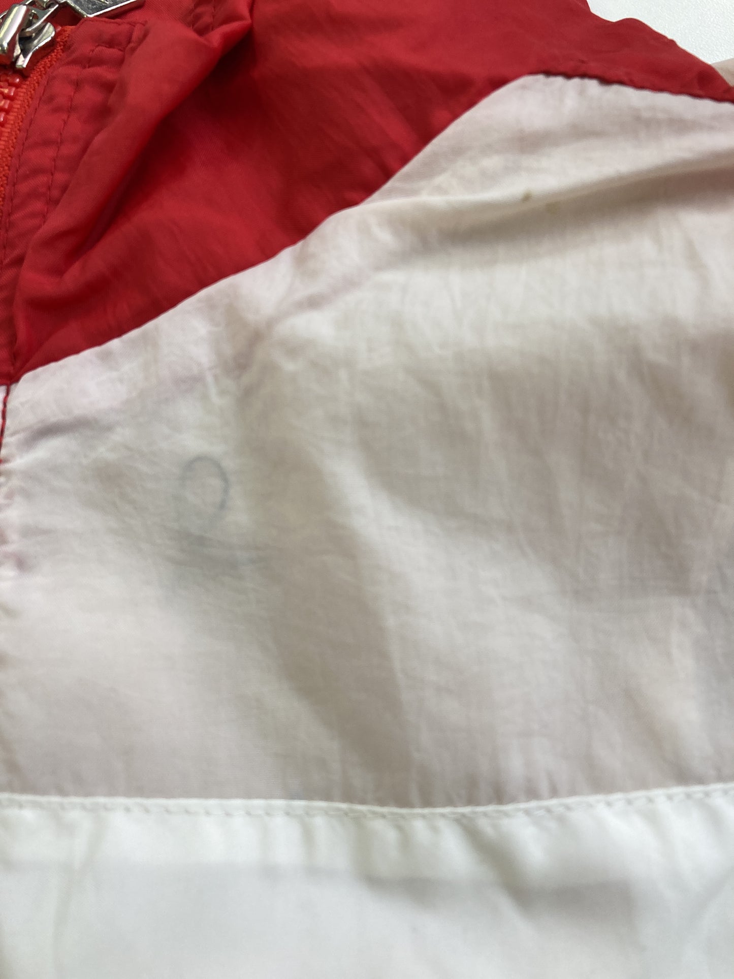 ナイロンジャケット