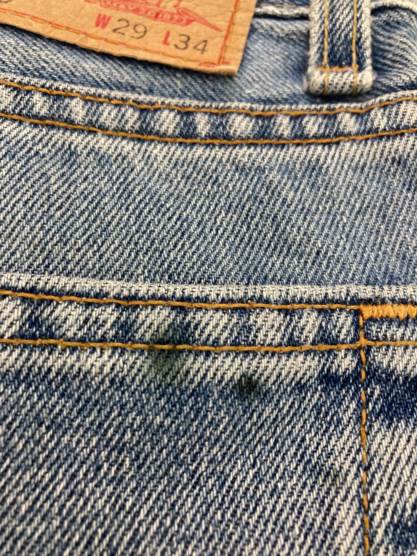 デニムパンツ