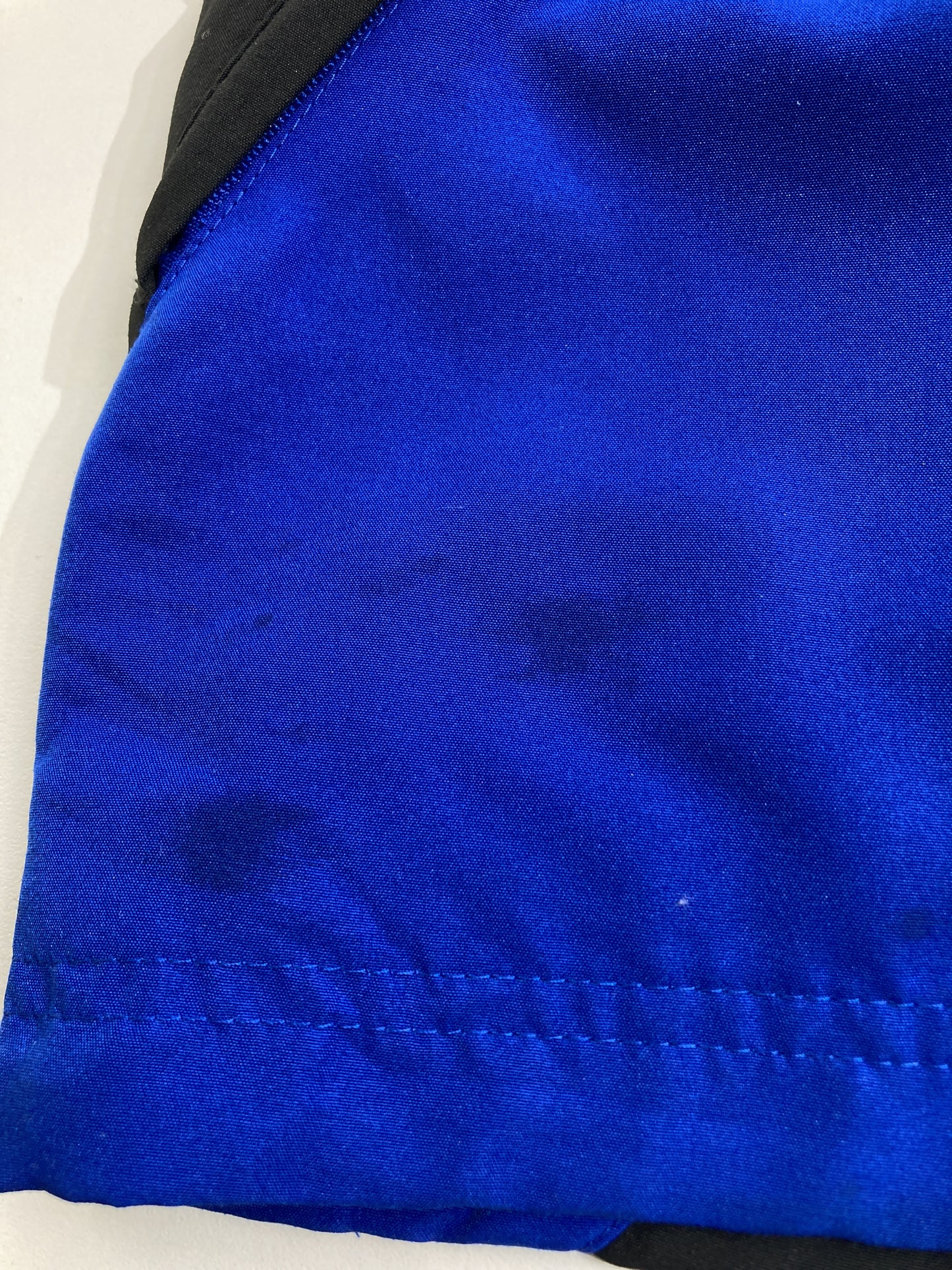 ナイロンジャケット