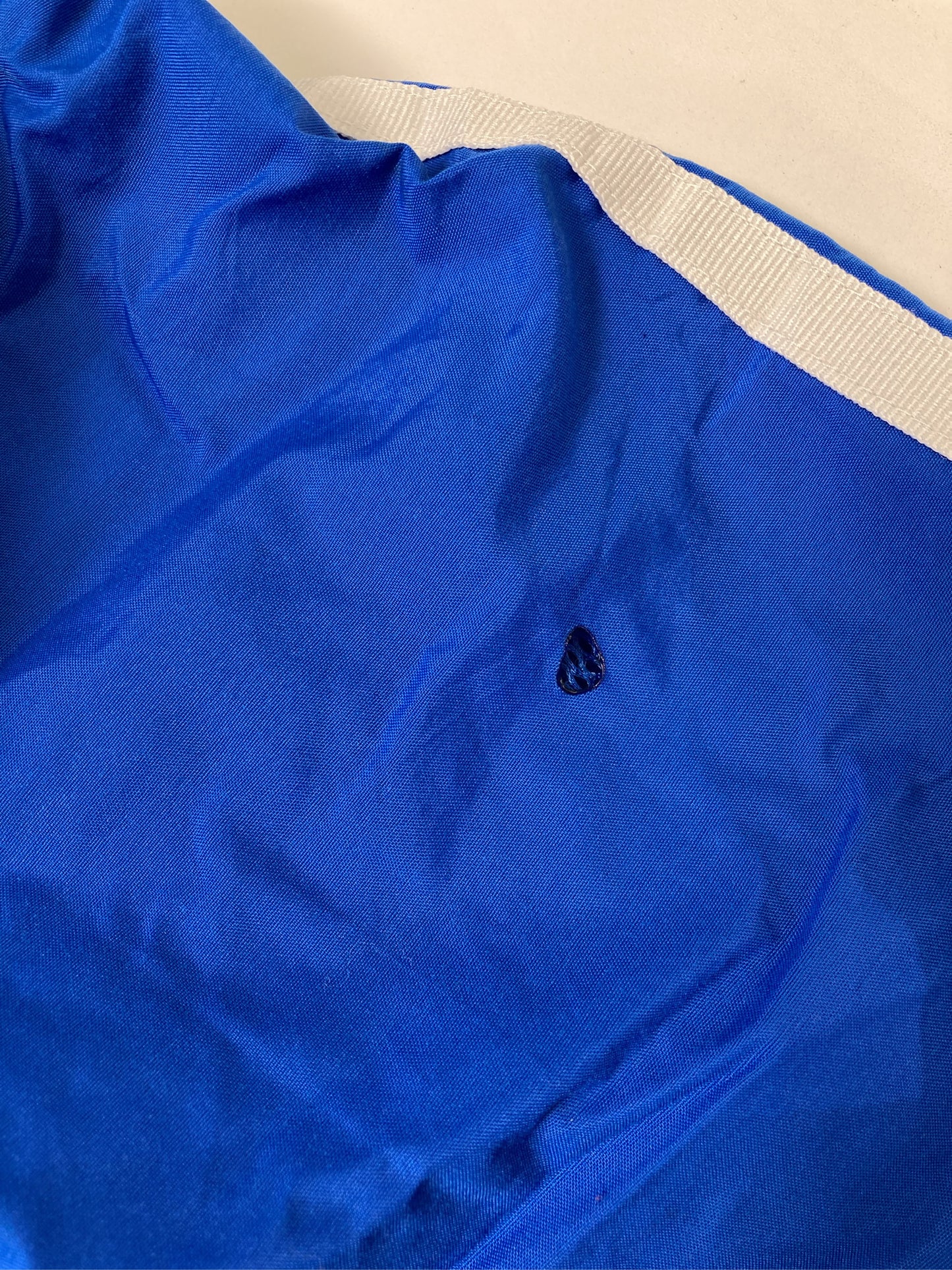 ナイロンジャケット