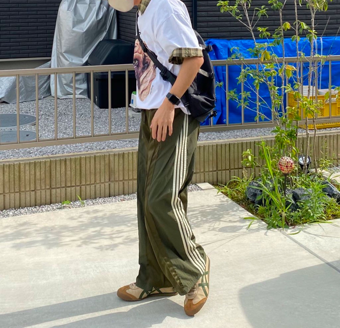 スニーカー