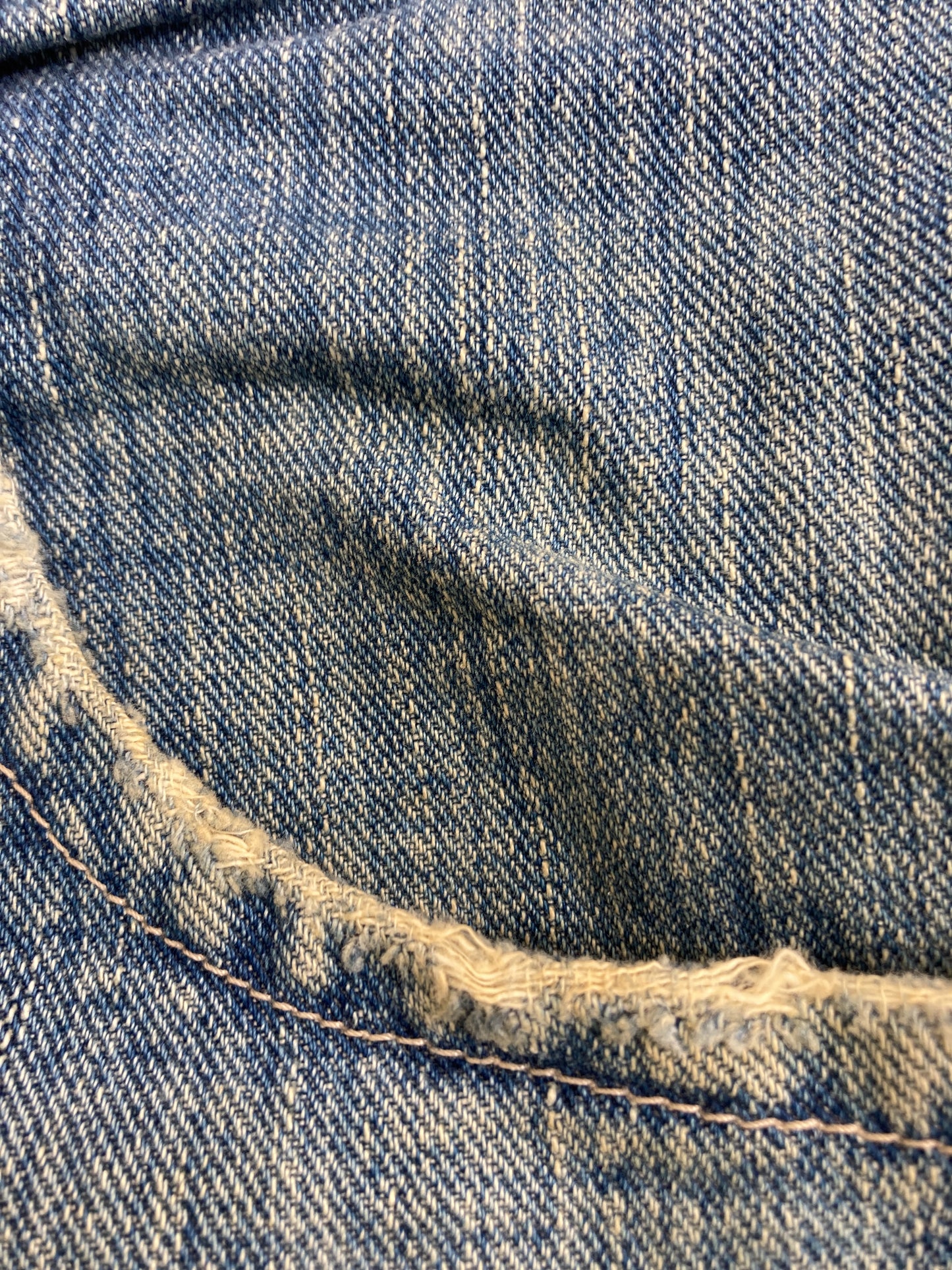 デニムパンツ