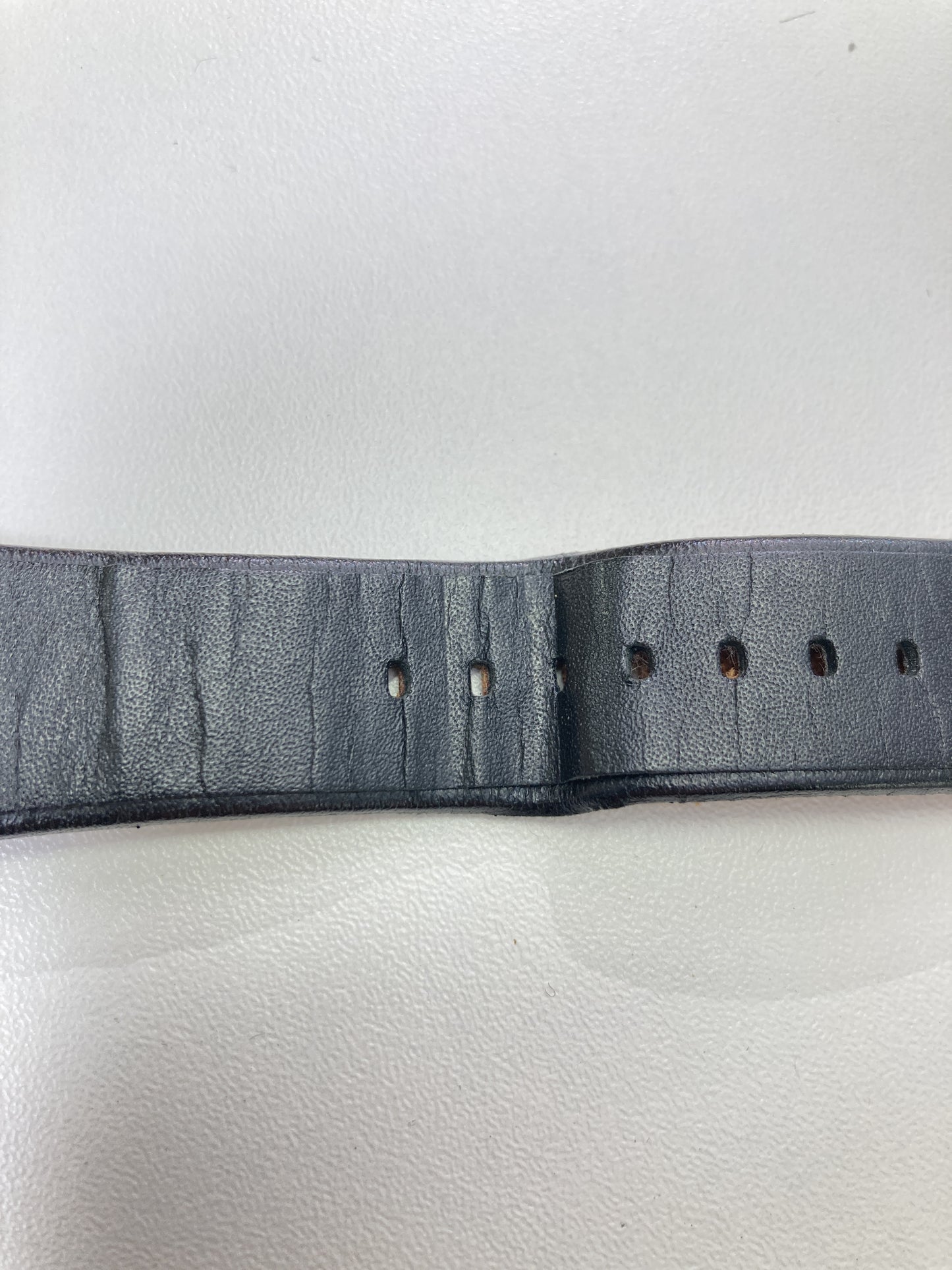 アナログ腕時計