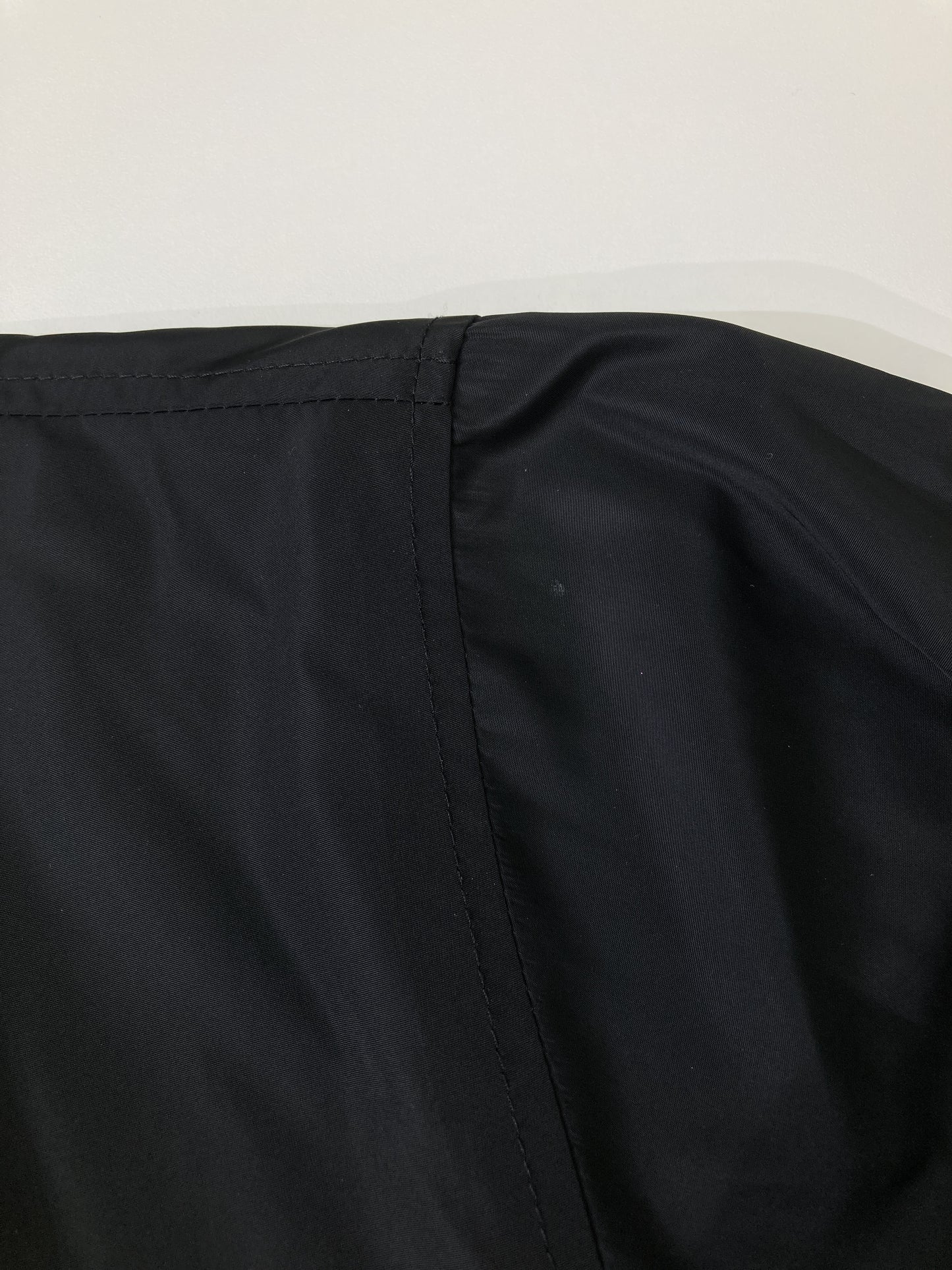 ナイロンジャケット