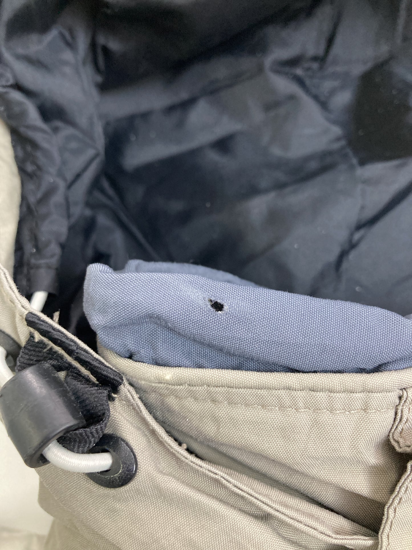 マウンテンパーカー