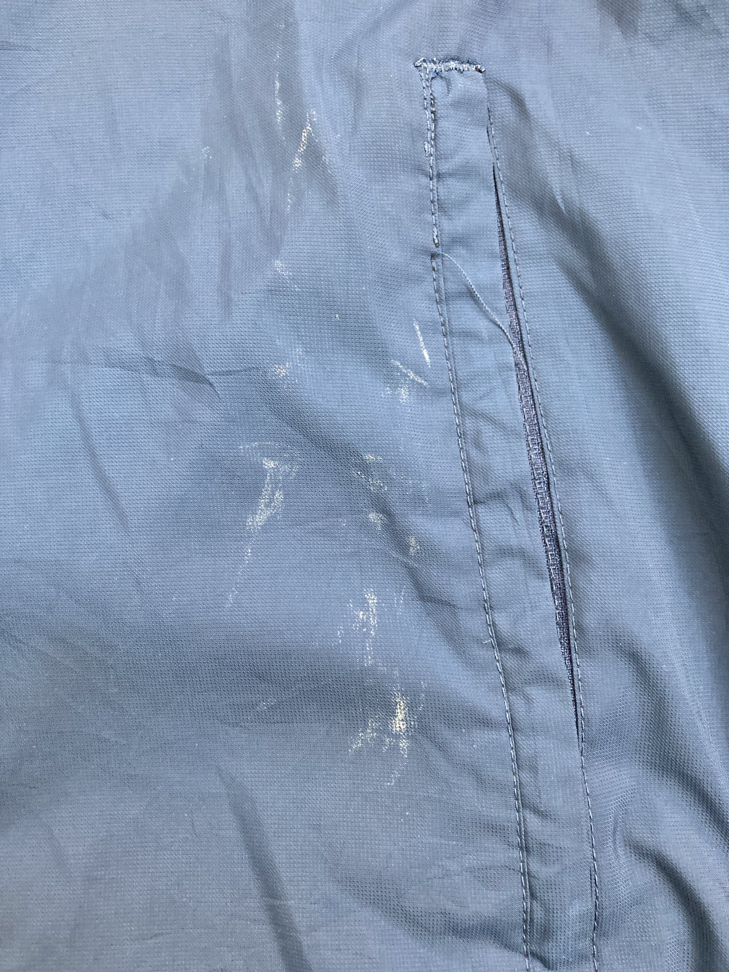 ナイロンジャケット