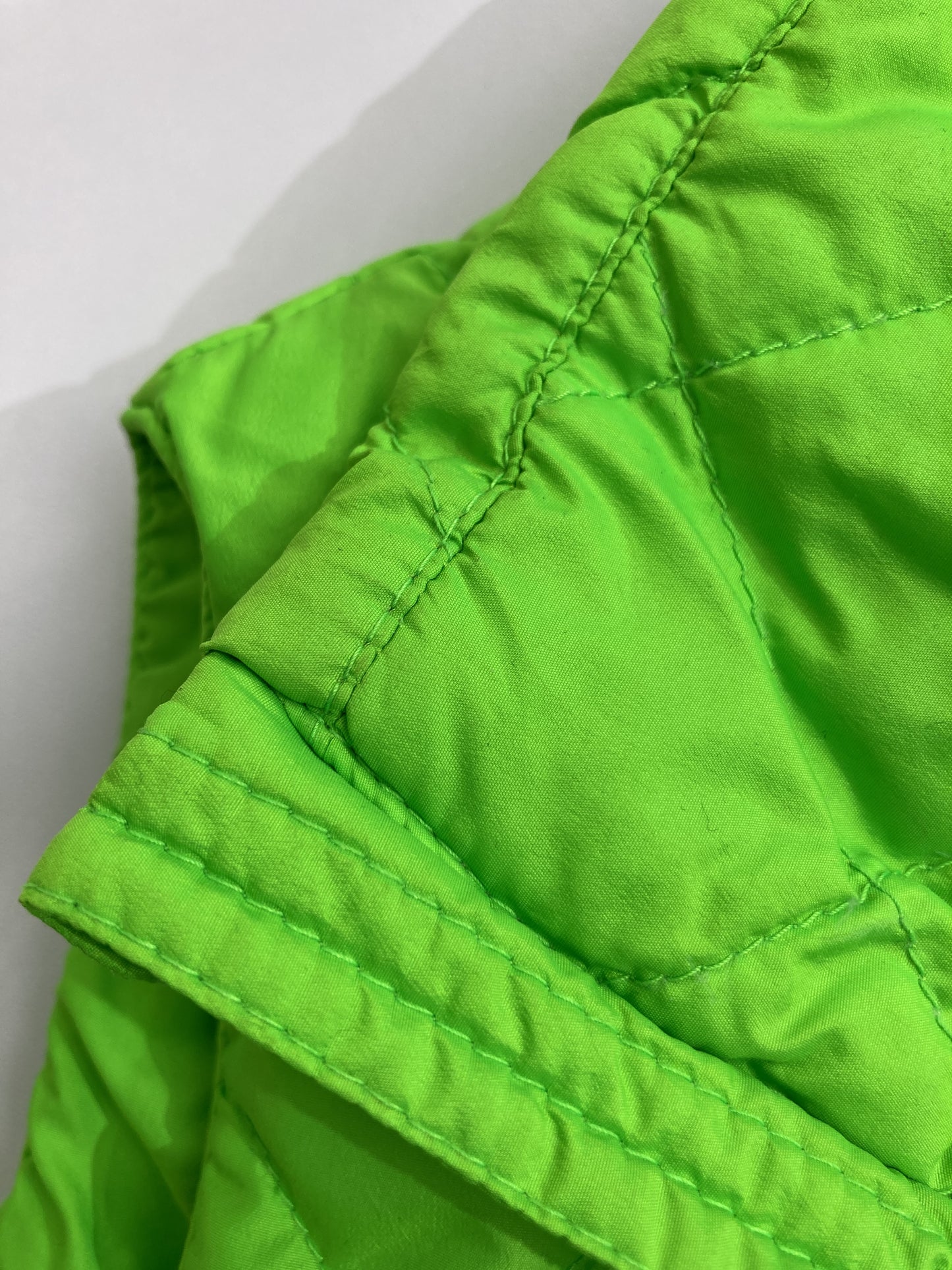 ダウンベスト