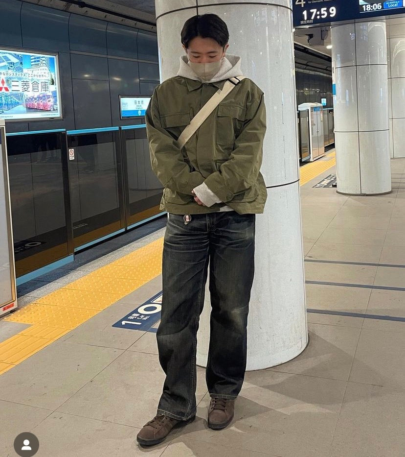 デニムパンツ