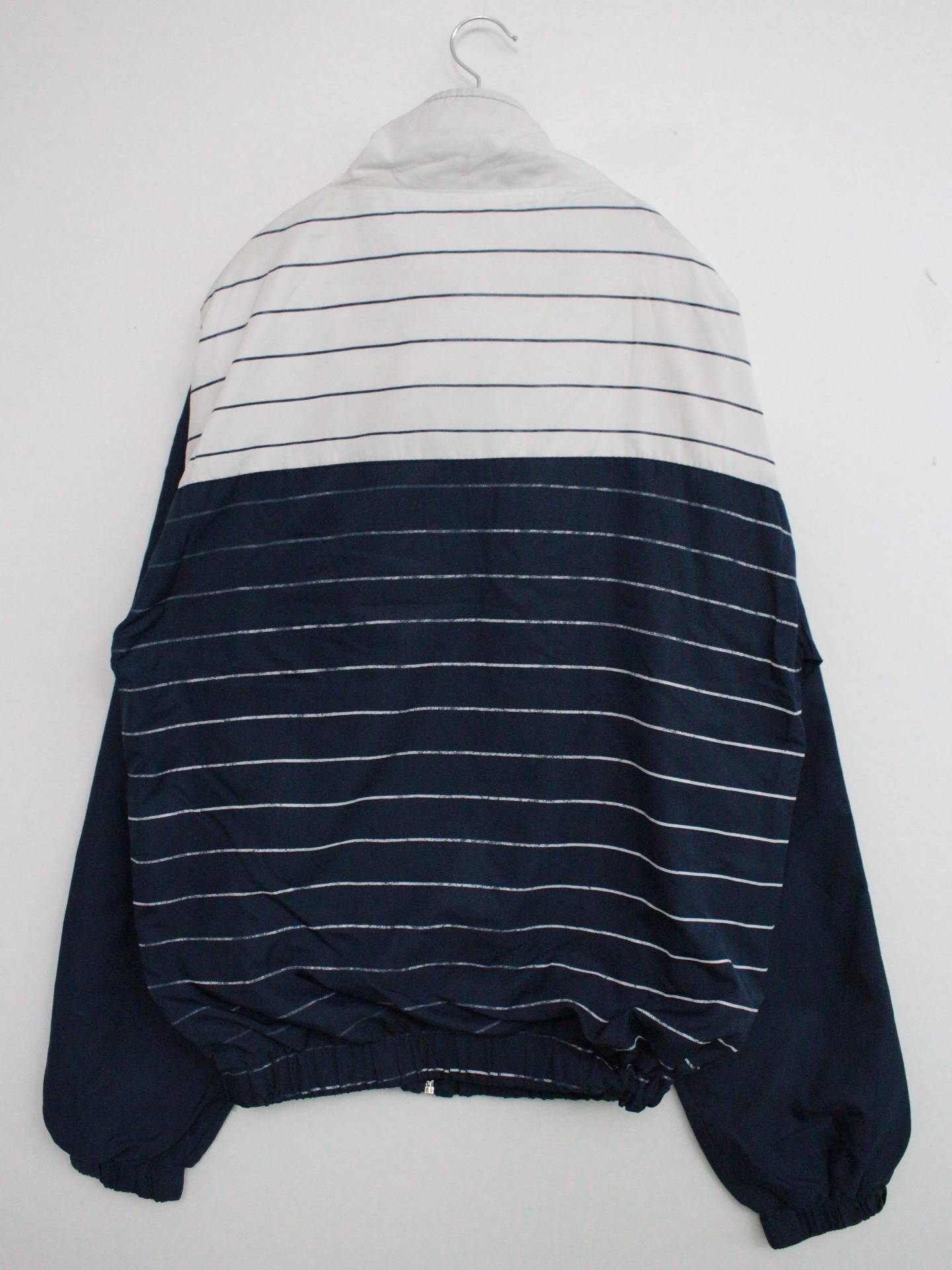 ナイロンジャケット