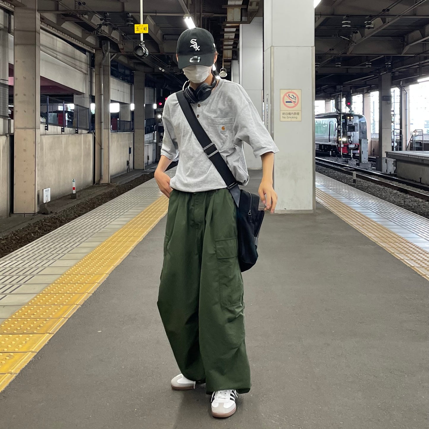 Tシャツ