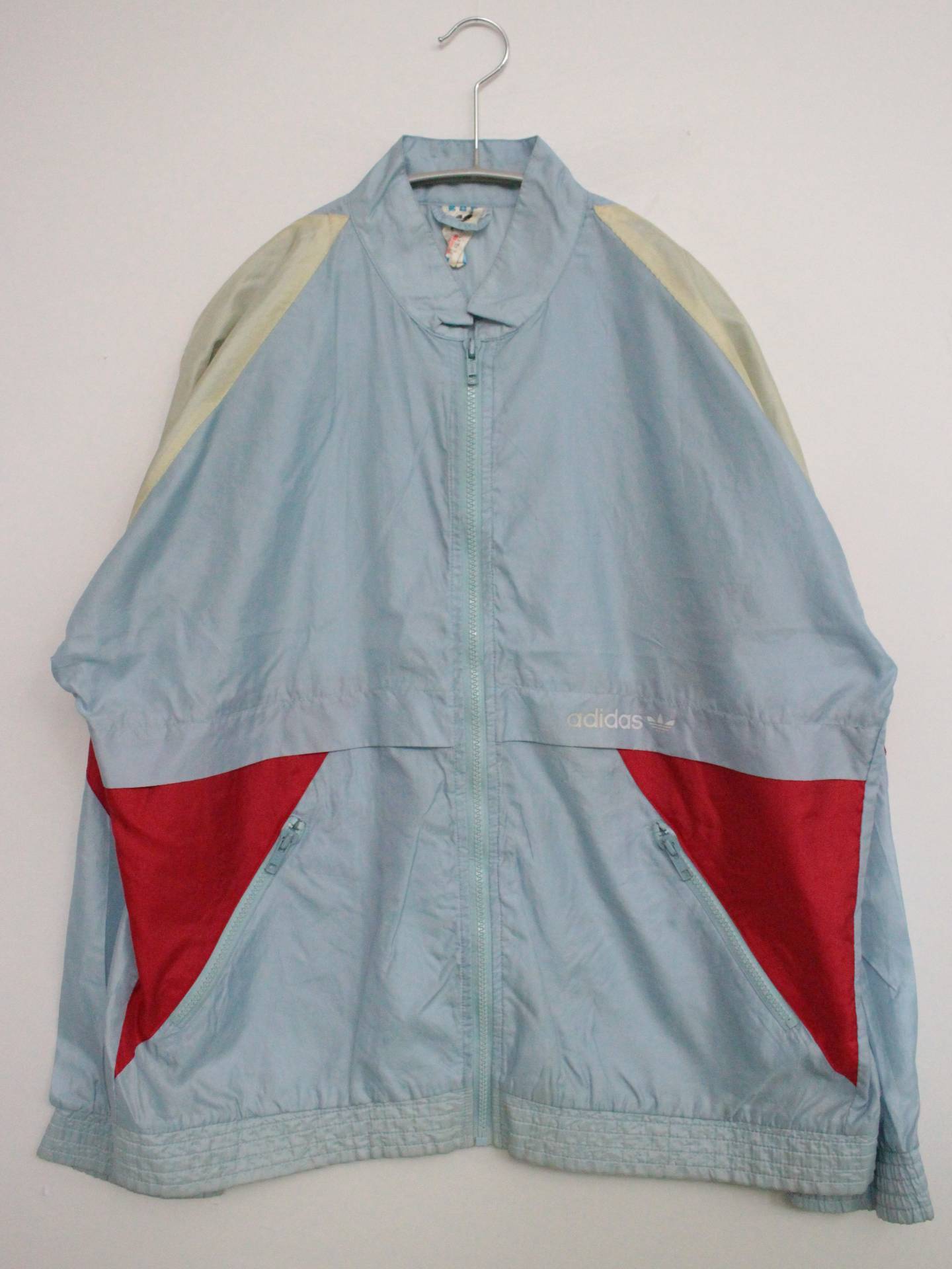 ナイロンジャケット