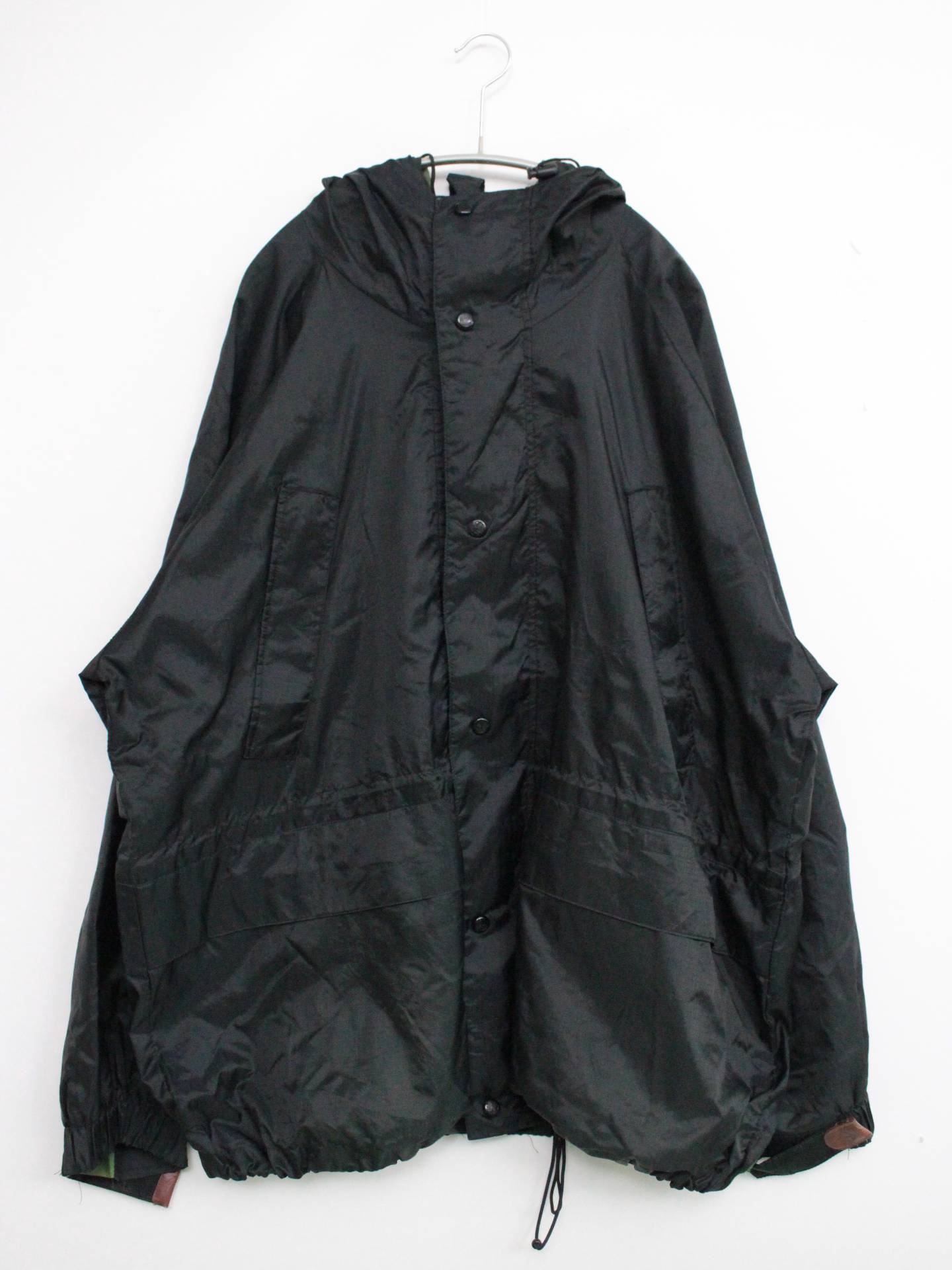 ナイロンジャケット