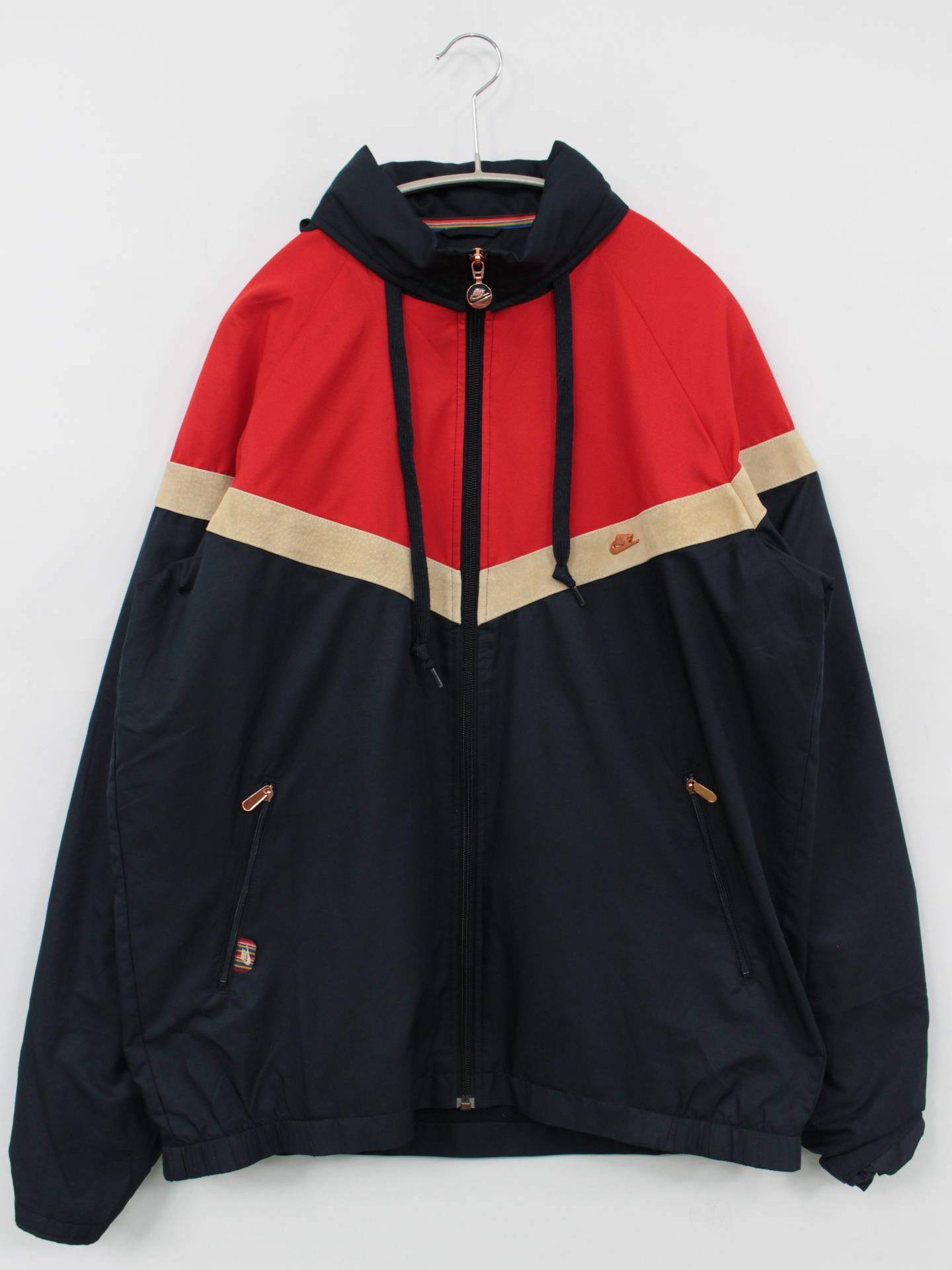 ナイロンジャケット