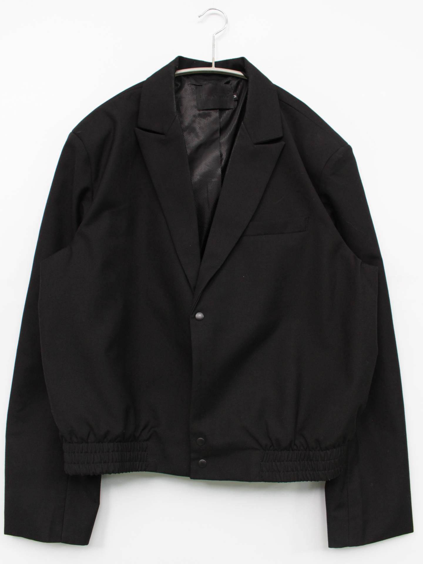 テーラードジャケット