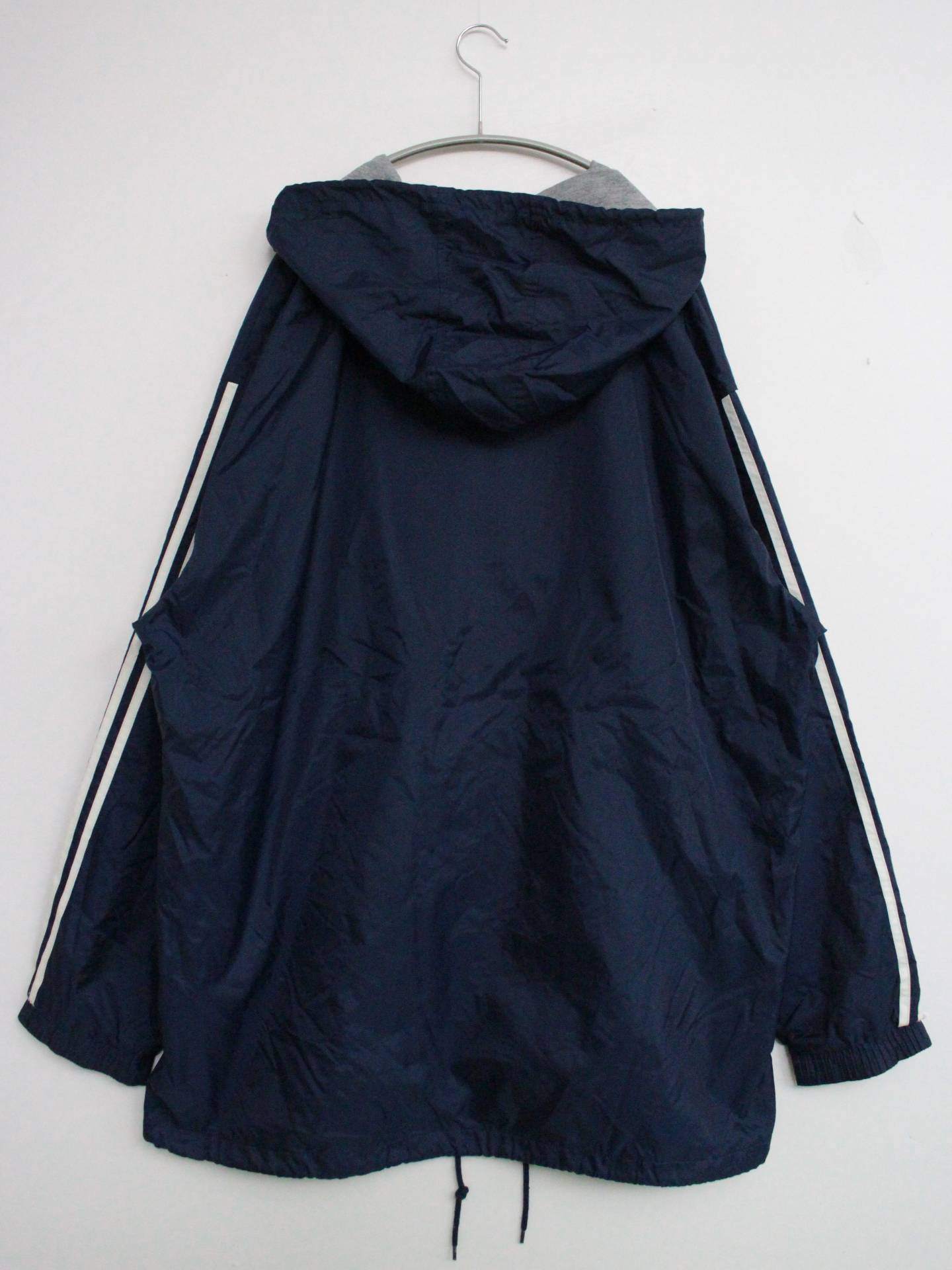 ナイロンジャケット