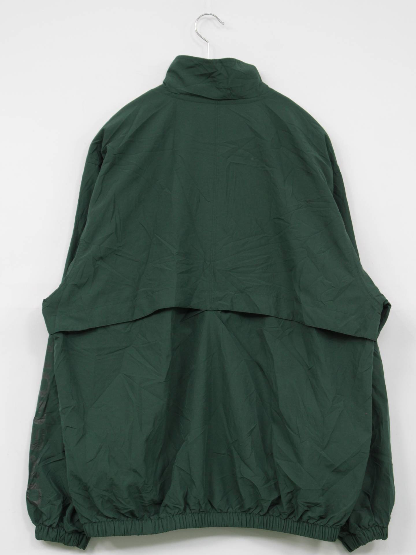 ナイロンジャケット