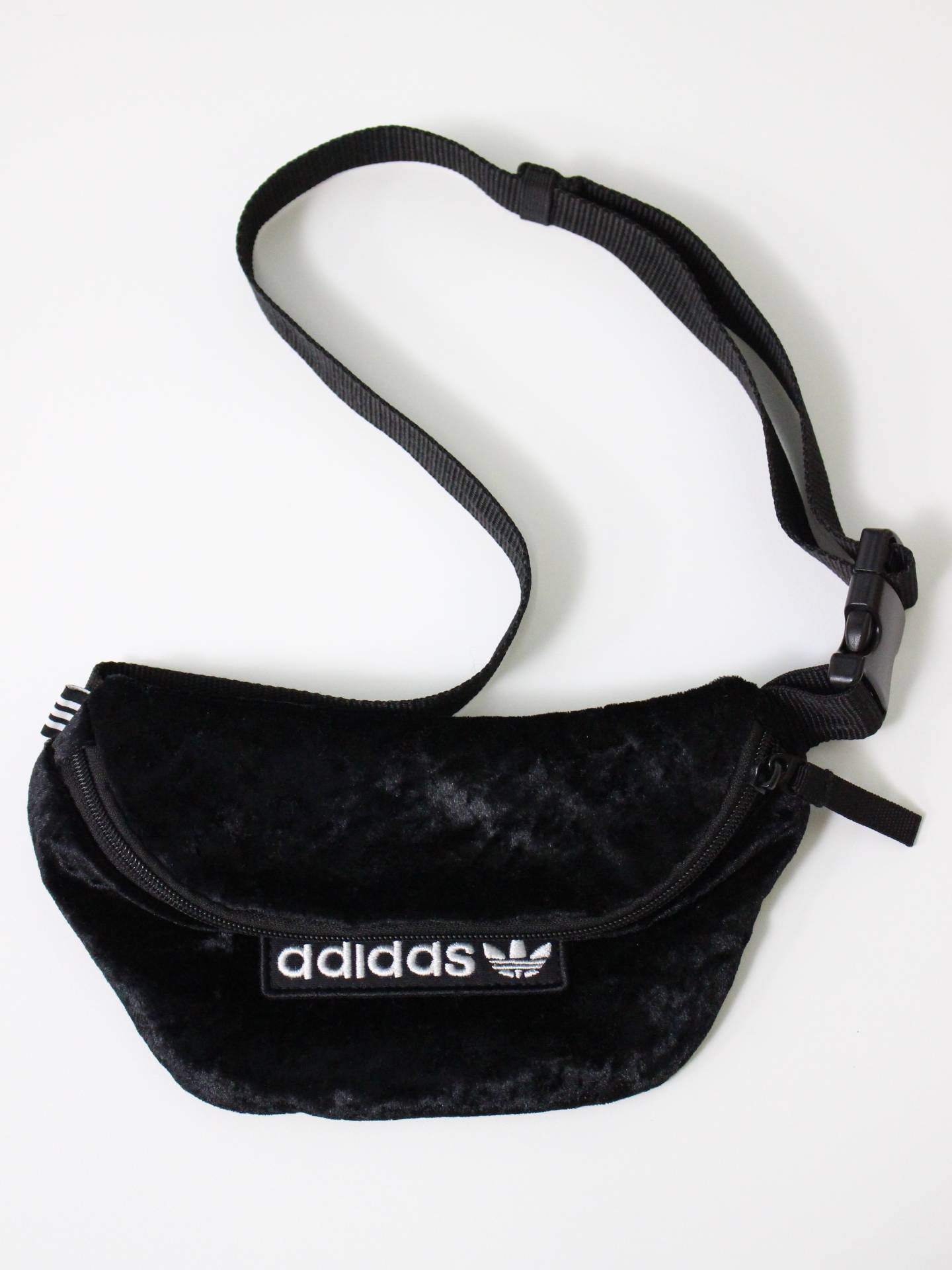 ショルダーバッグ