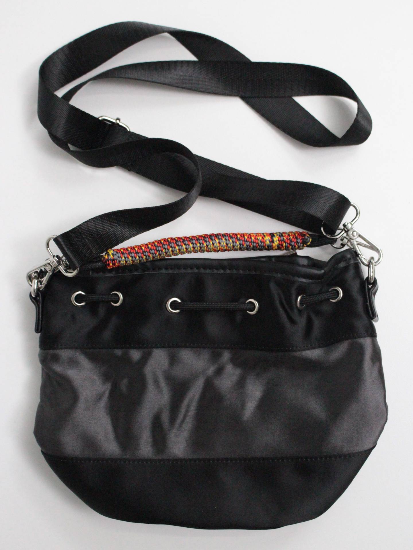 ショルダーバッグ