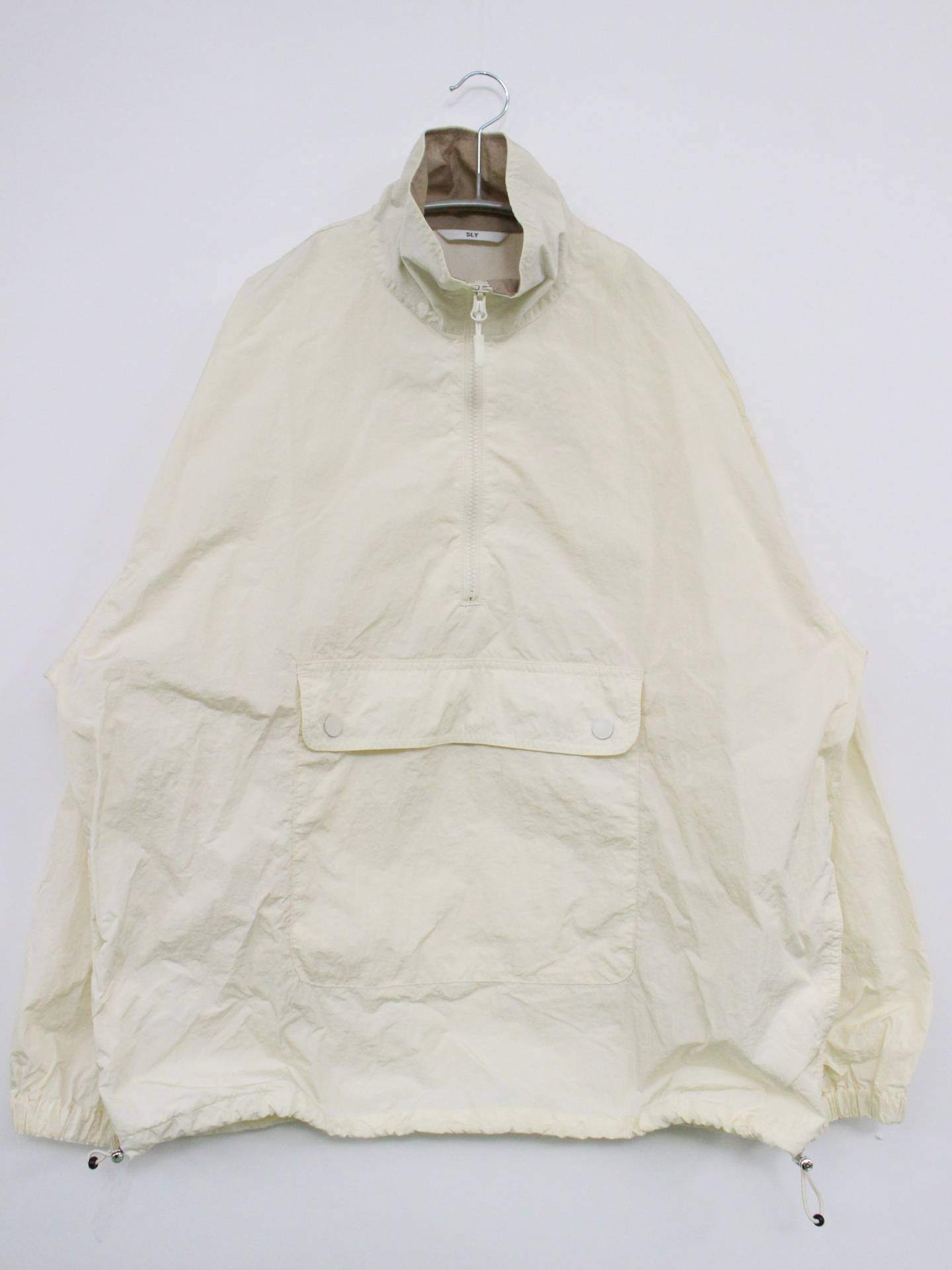 ナイロンジャケット