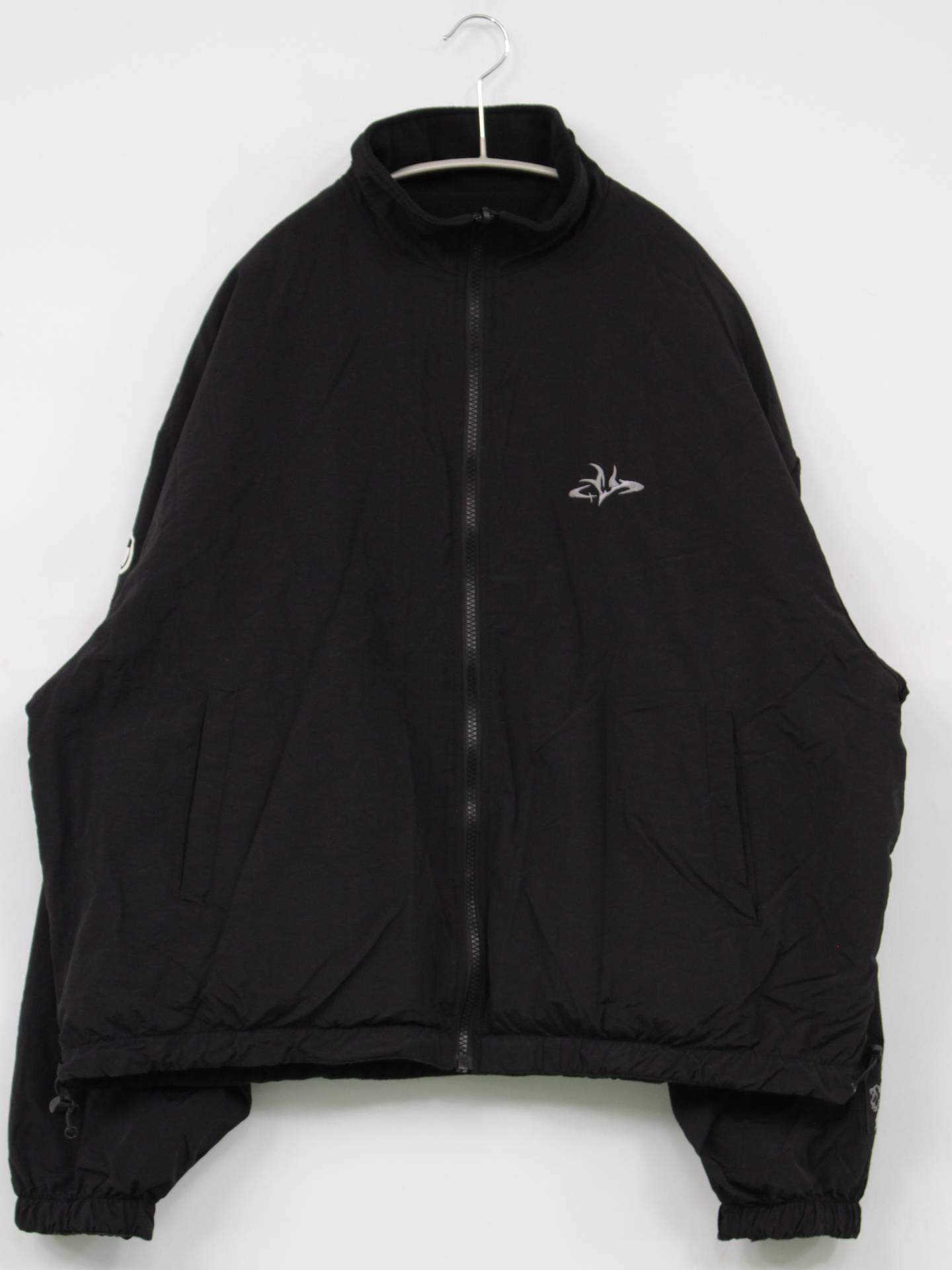 ナイロンジャケット