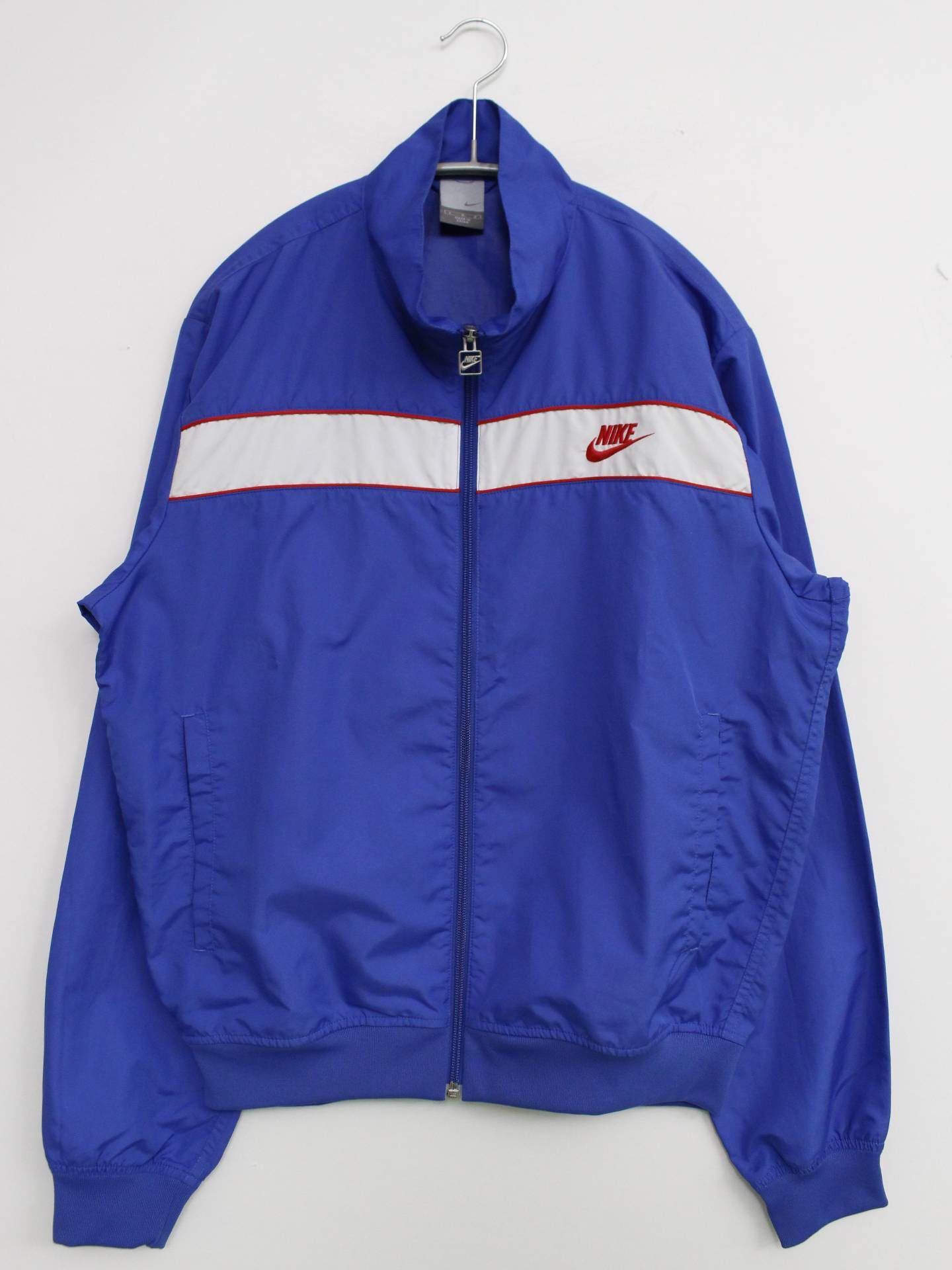 ナイロンジャケット