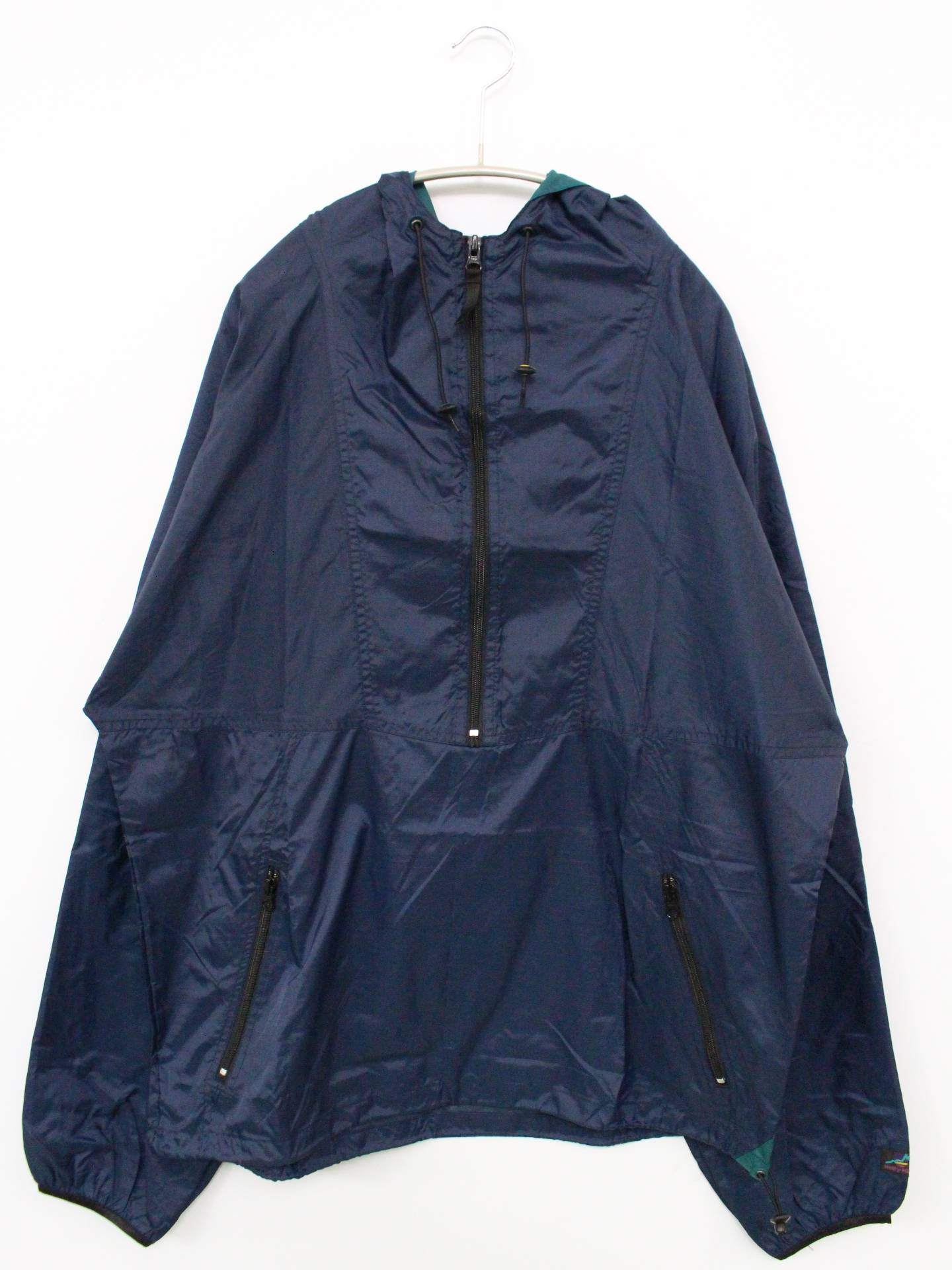 ナイロンジャケット