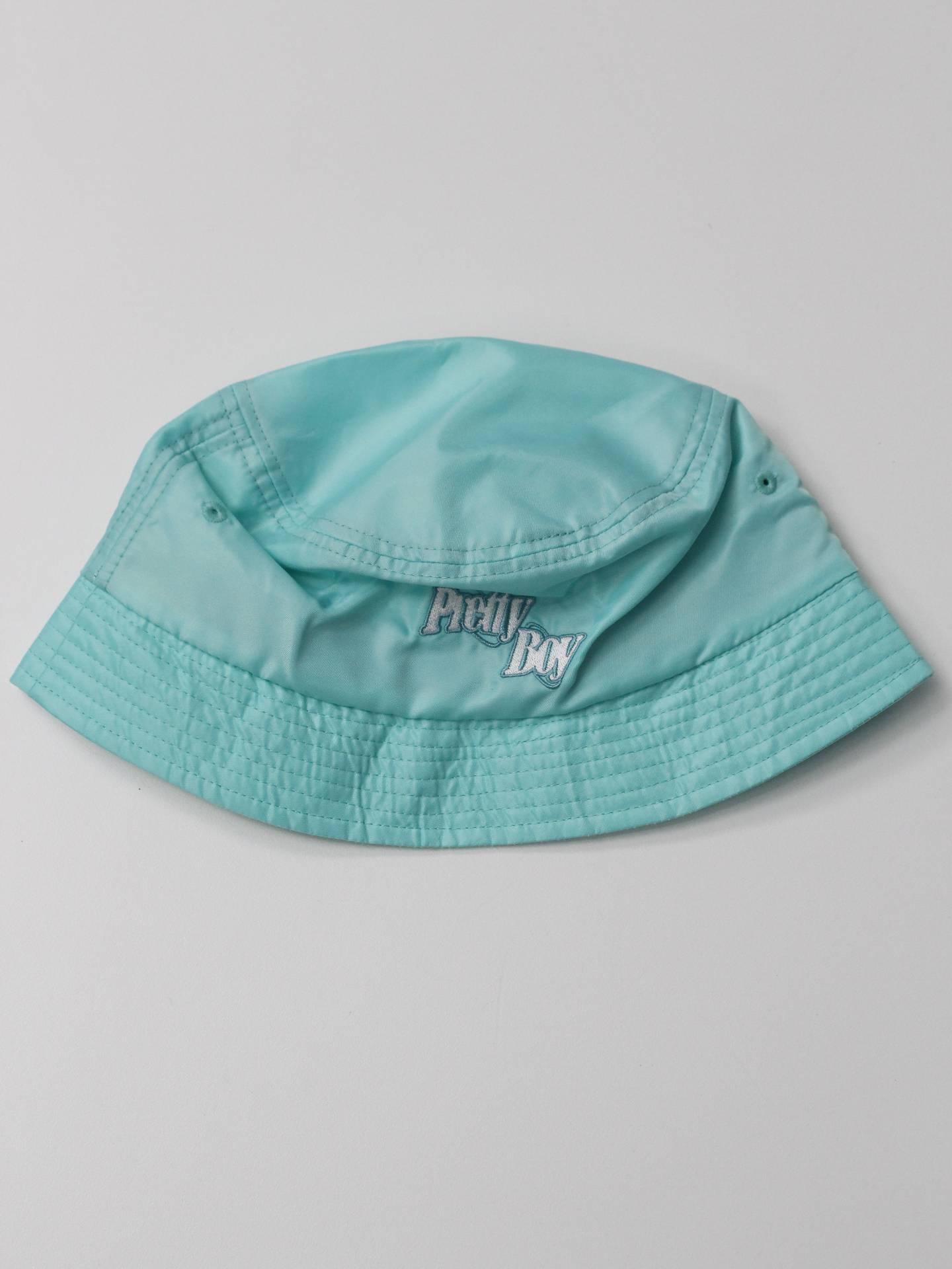 バケットハット