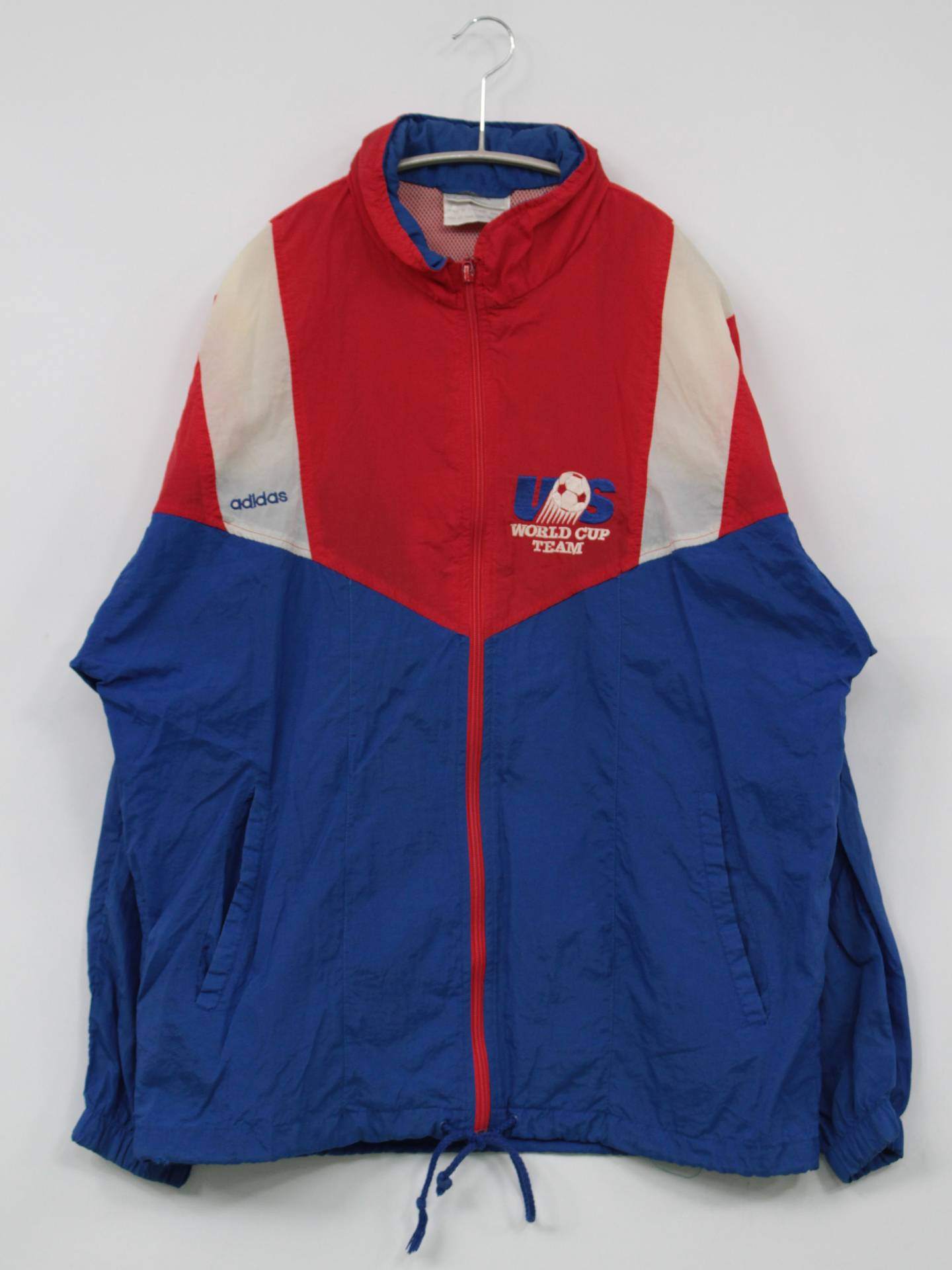 ナイロンジャケット