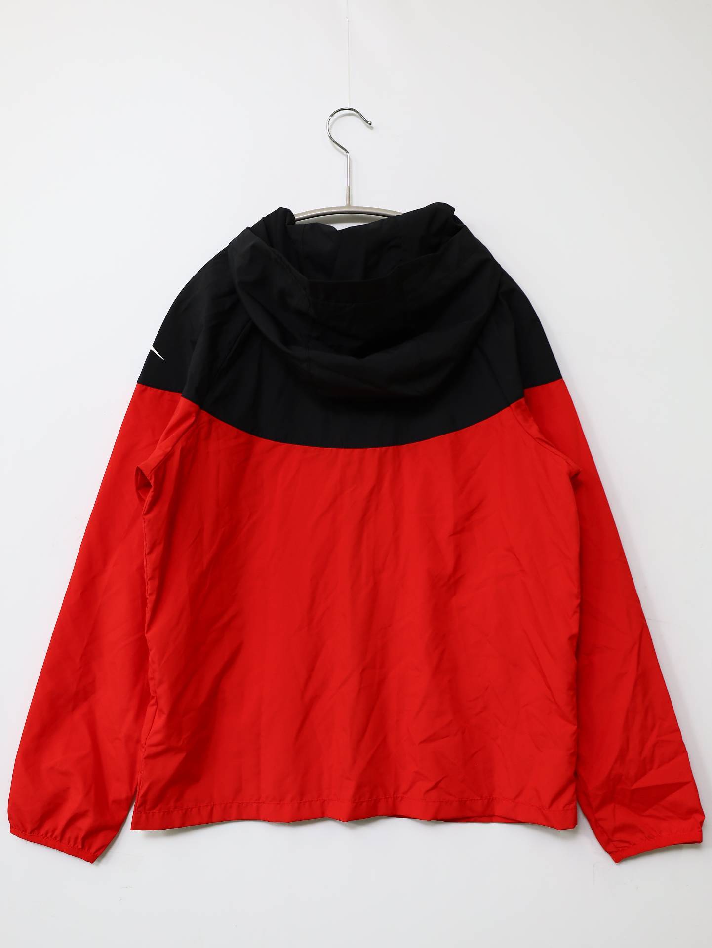 ナイロンジャケット