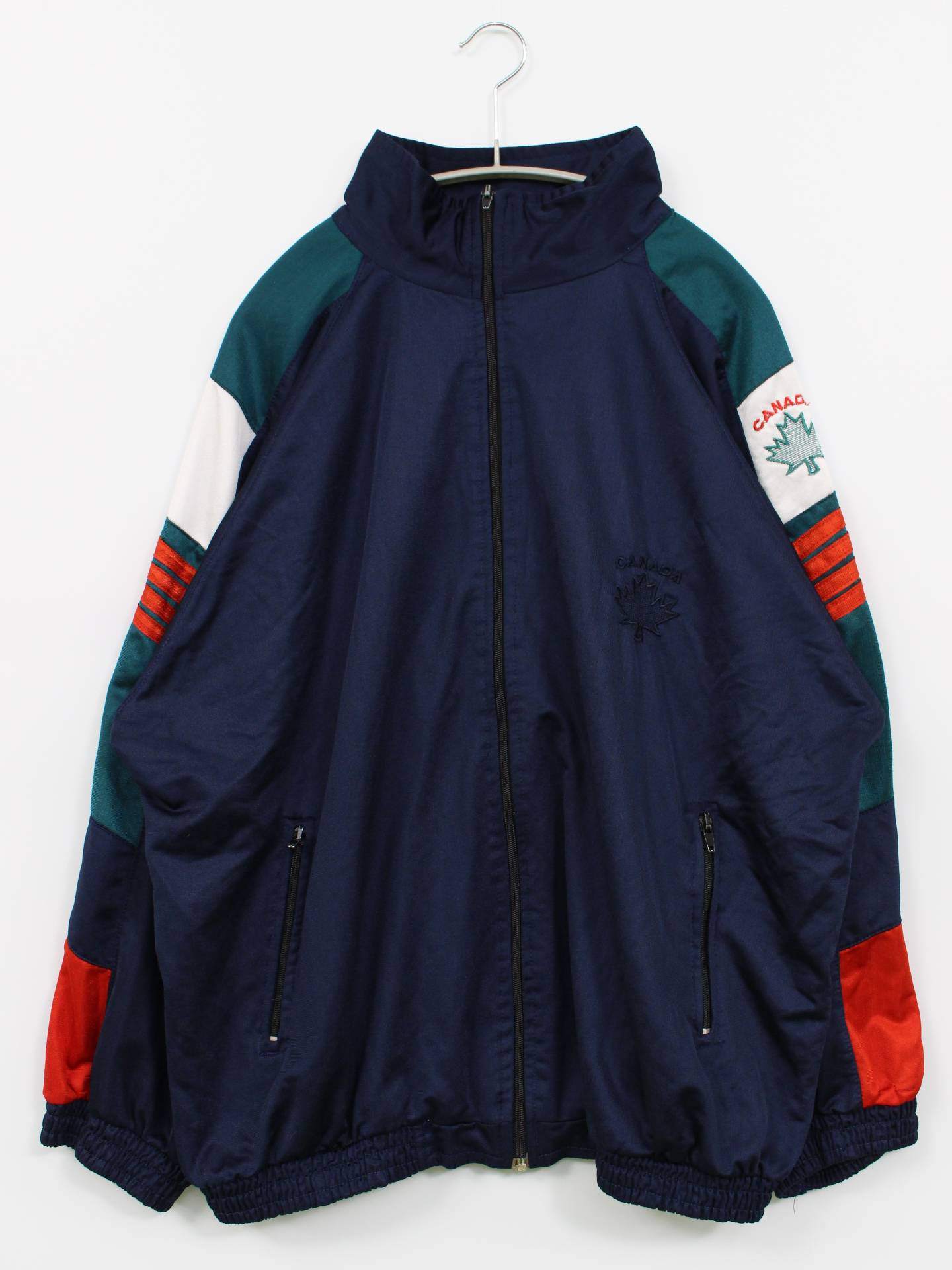 ナイロンジャケット