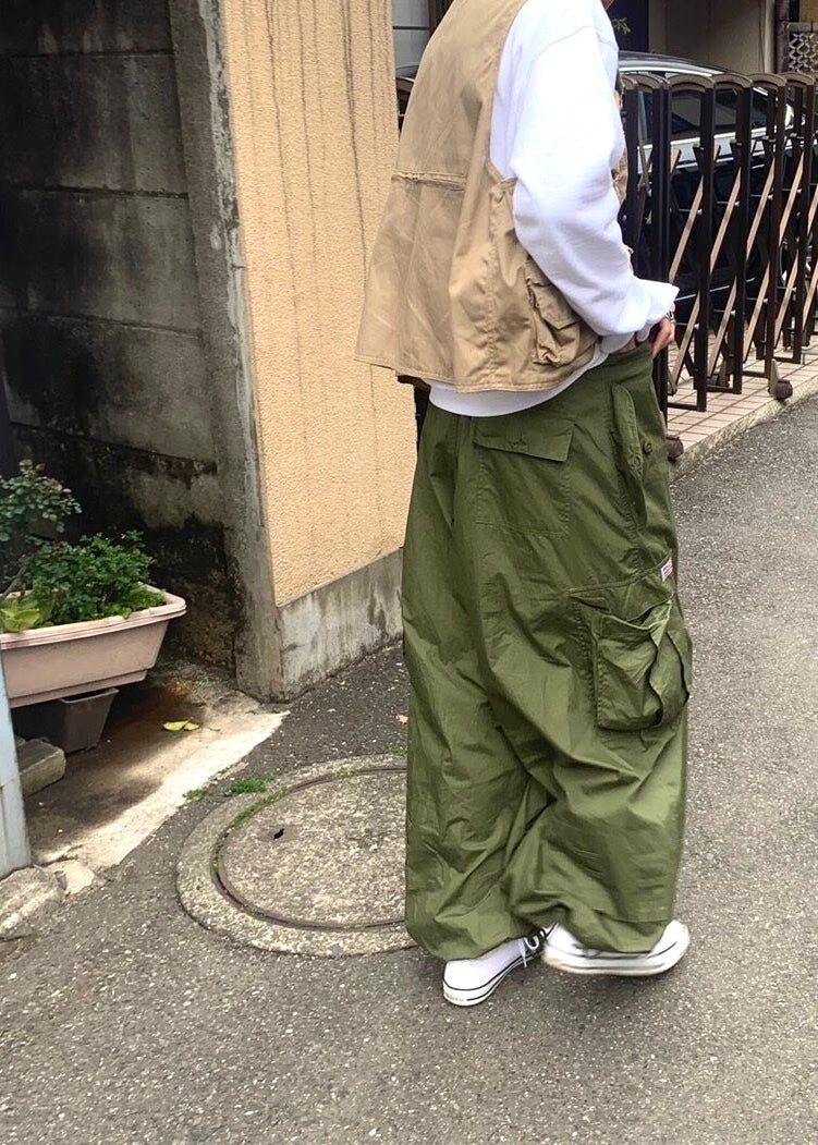 カーゴパンツ