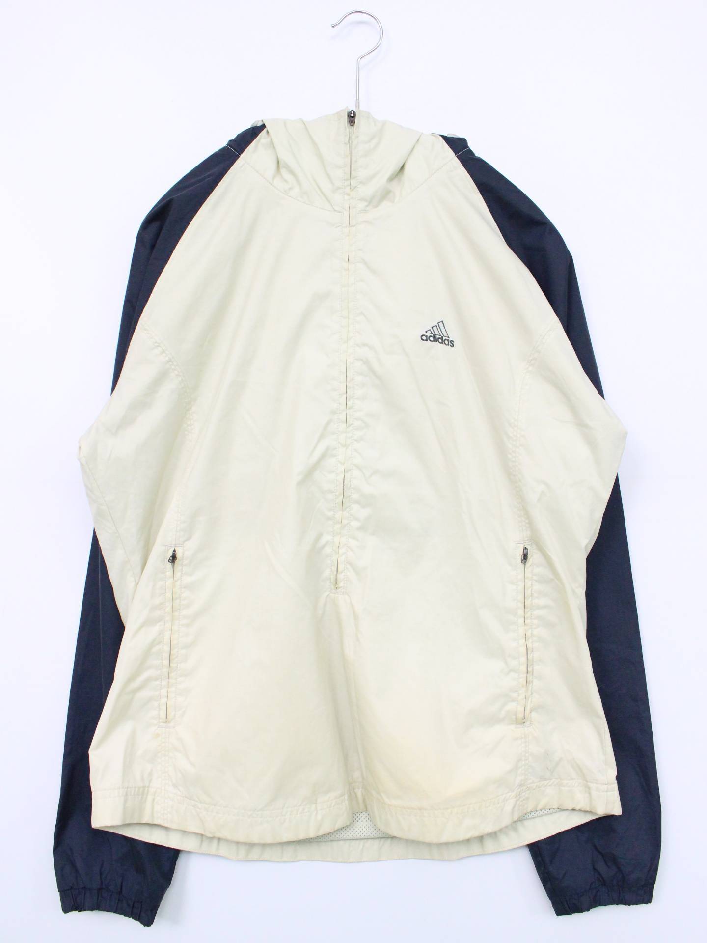 ナイロンジャケット