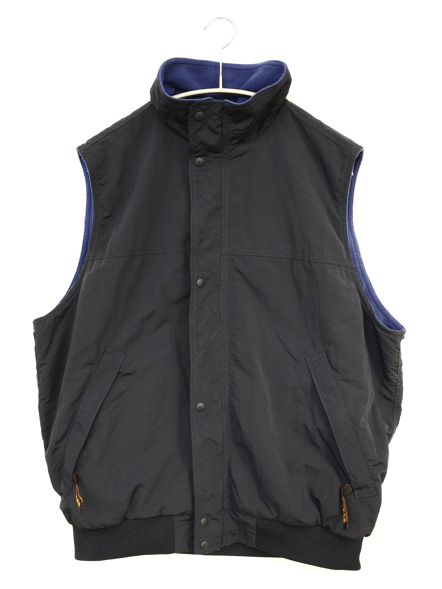 ナイロンベスト