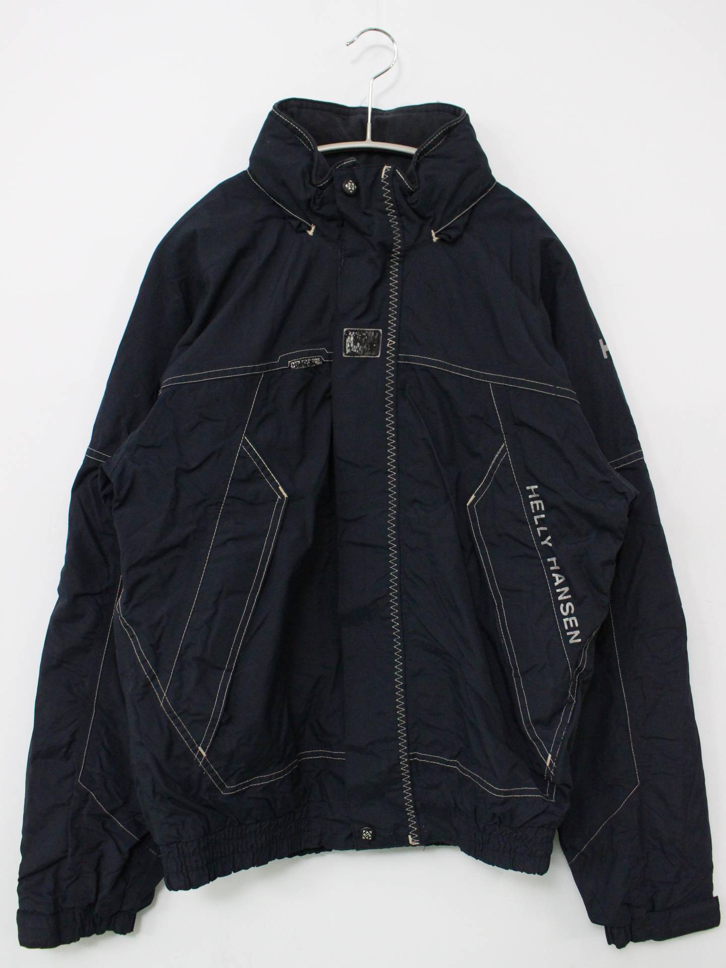 ナイロンジャケット