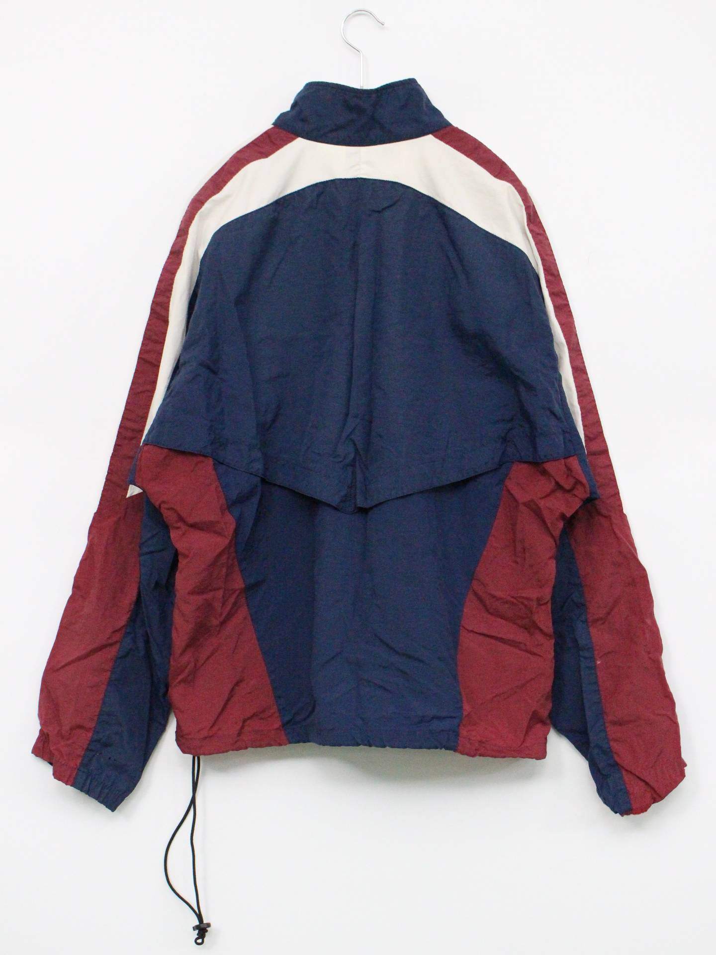 ナイロンジャケット