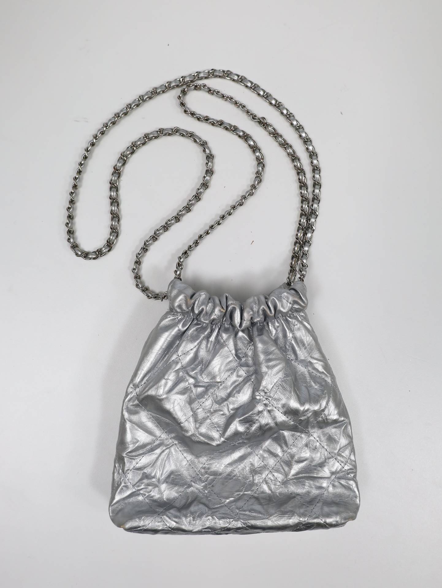 ショルダーバッグ