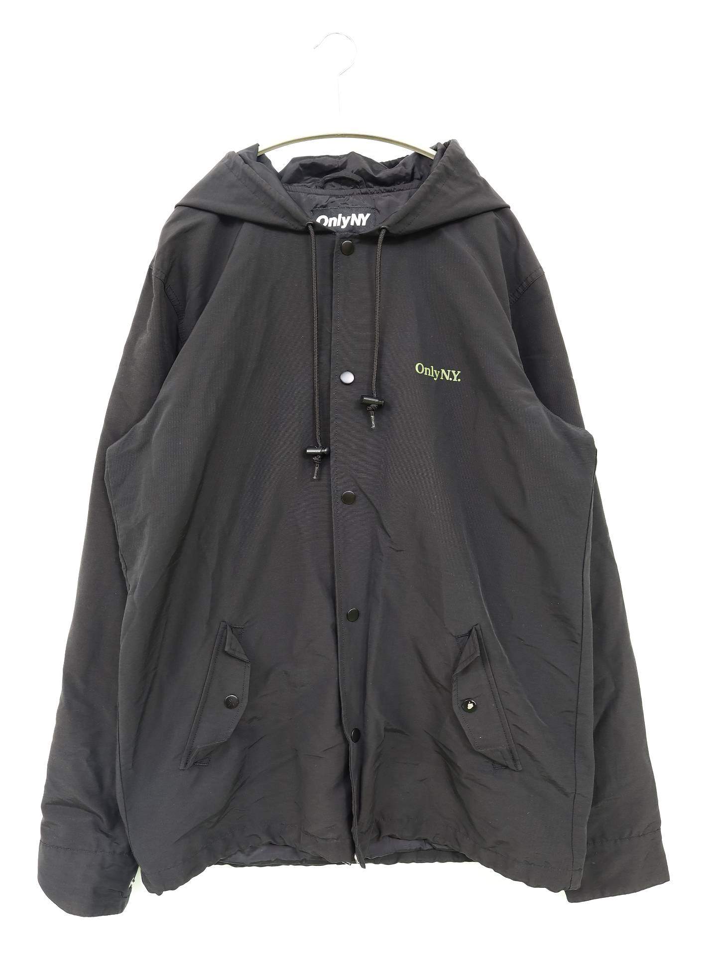 ナイロンジャケット